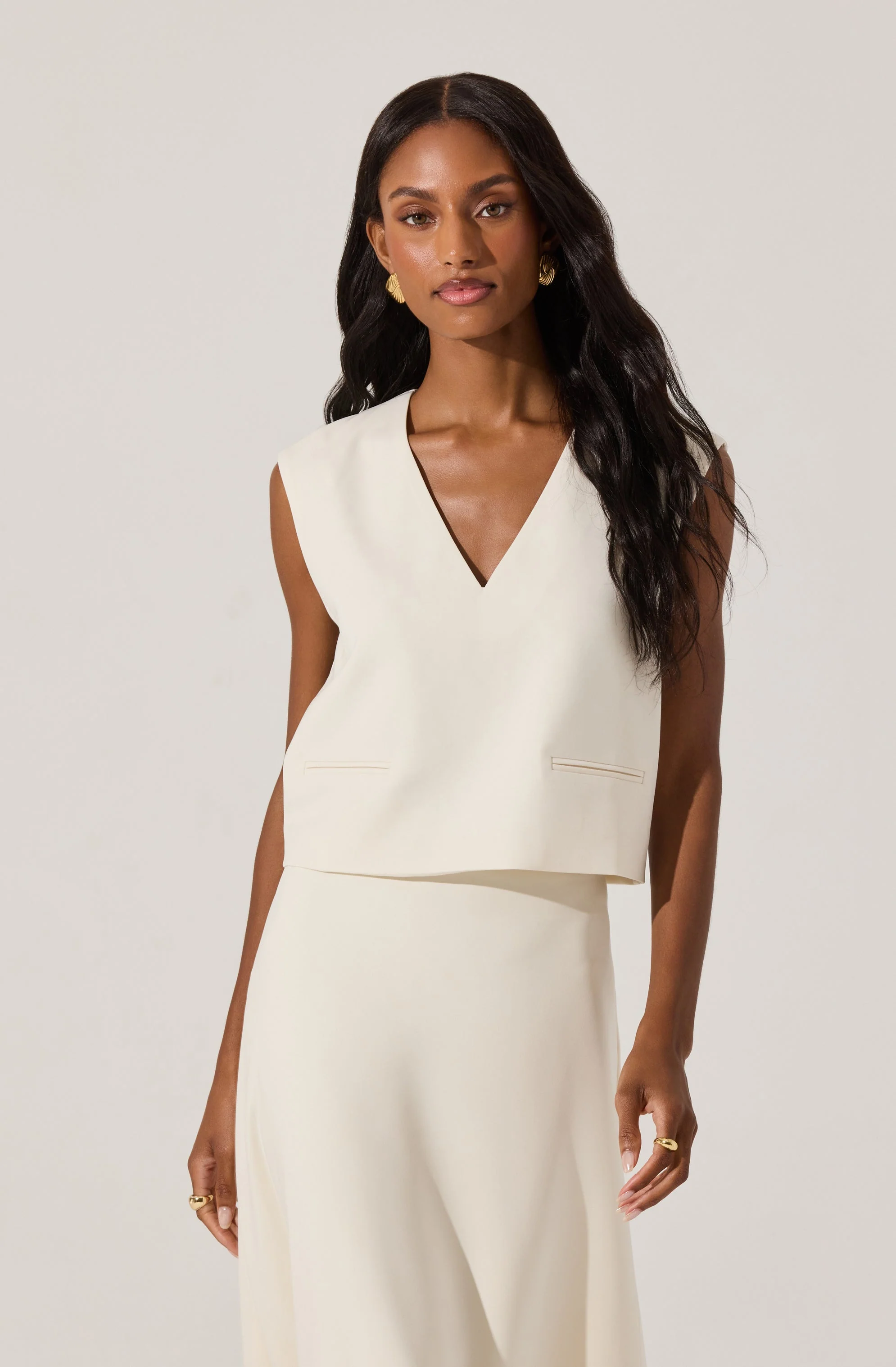 V-neck Tailored Sleeveless Top