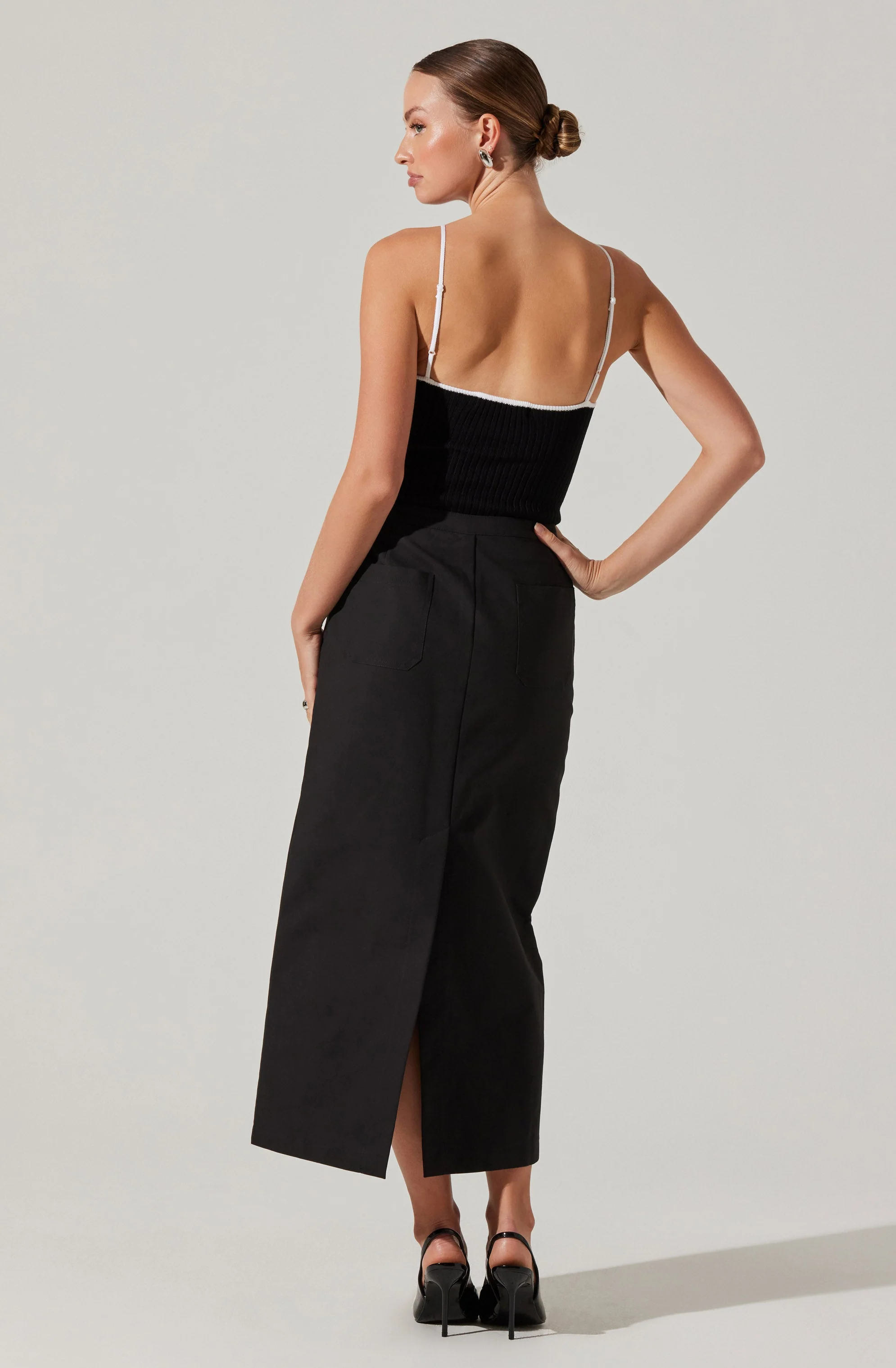 Jenini Ribbed High Neck Sweater