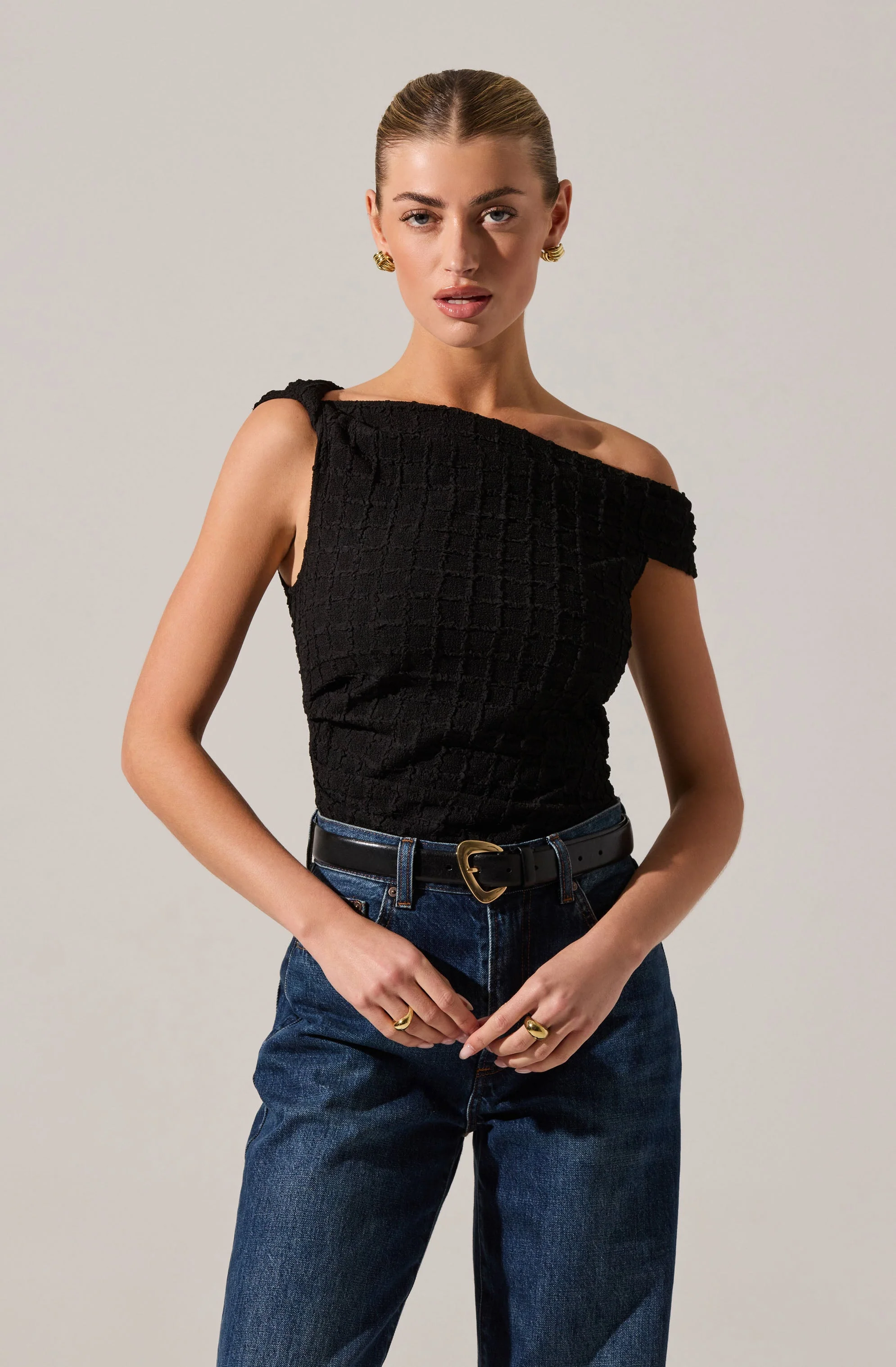 Lindy Textured Off Shoulder Top