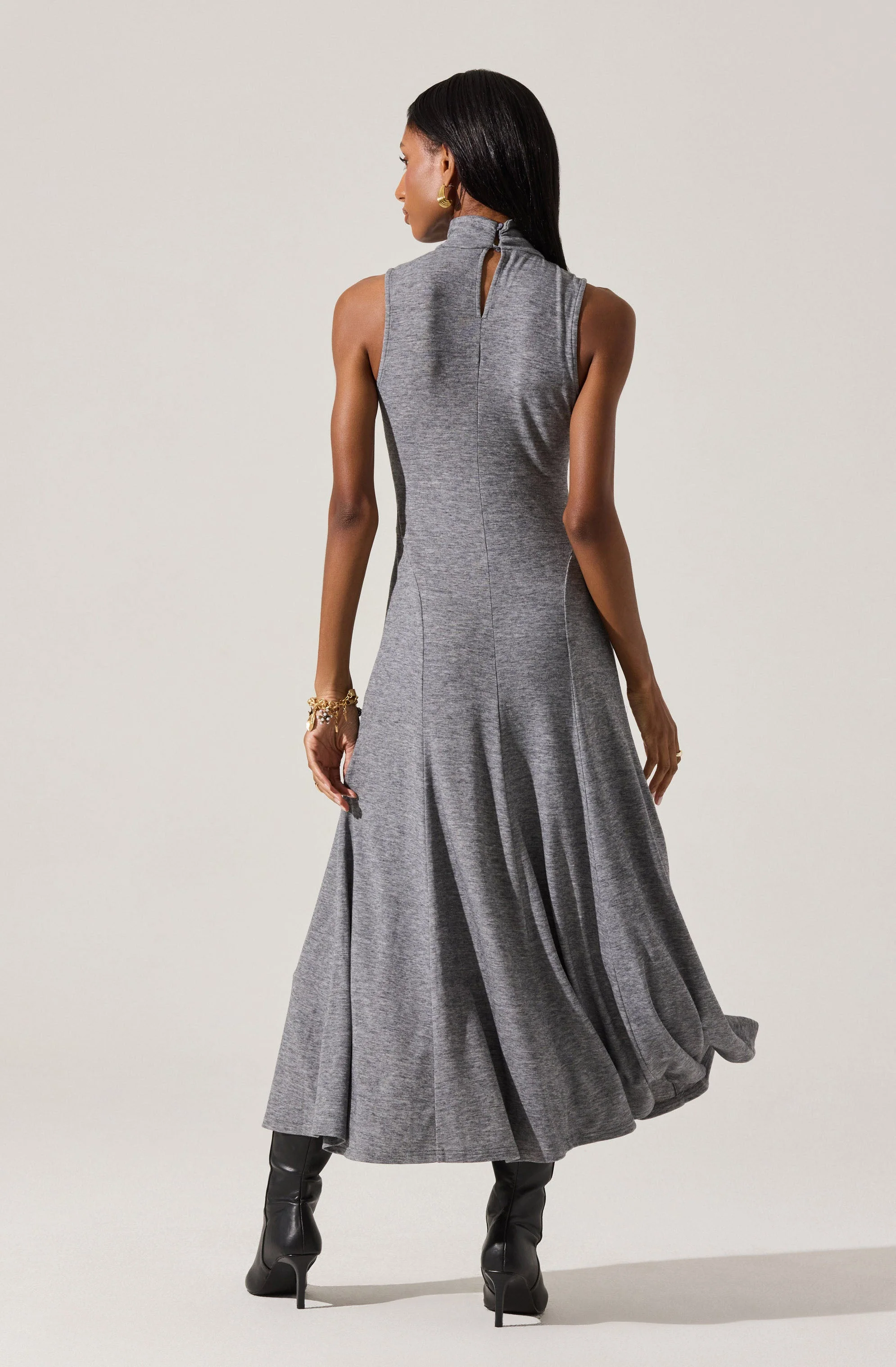 Haylie Sleeveless Turtleneck Sweater Dress