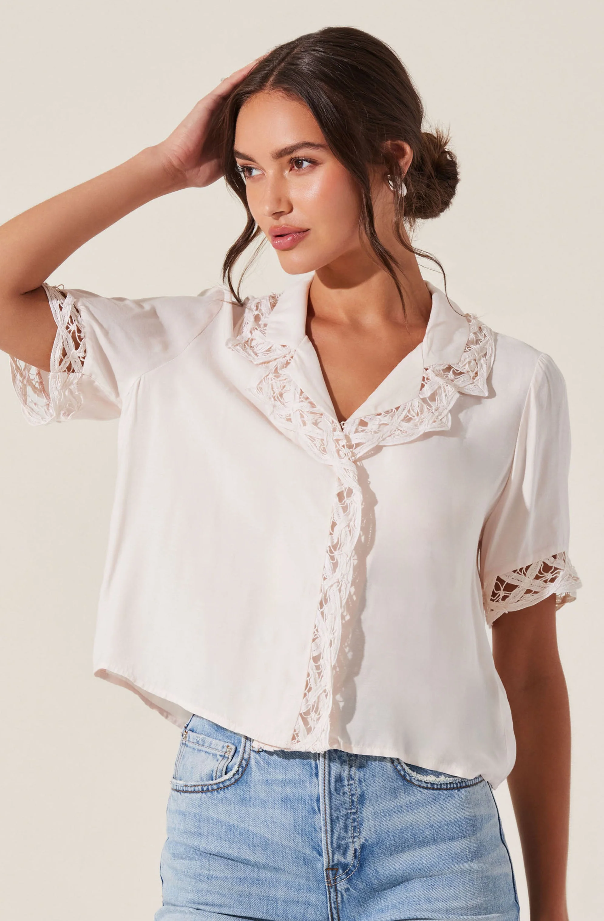 Elinda Lace Trim Top