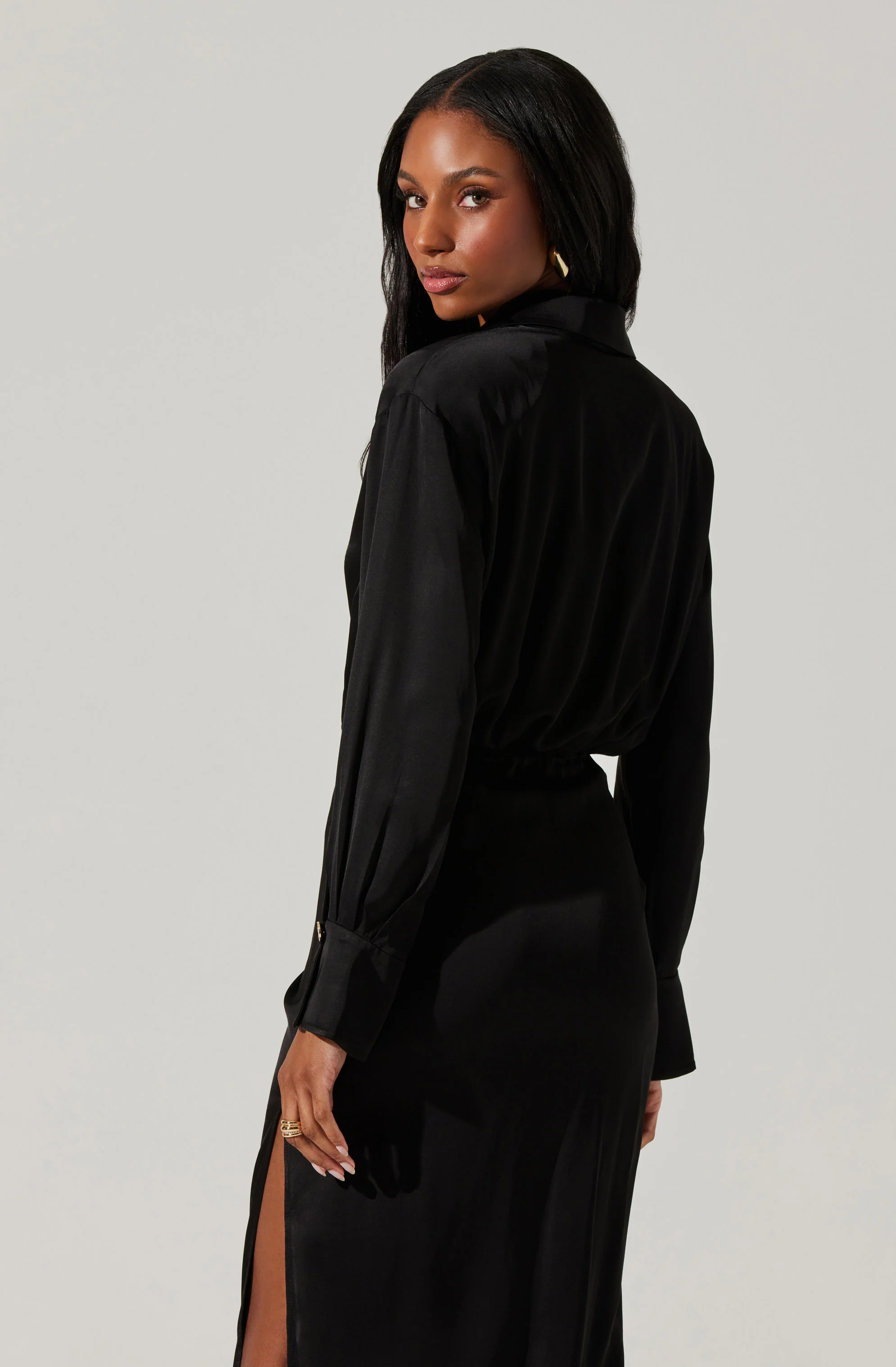 Elizabello Satin Midi Shirt Dress