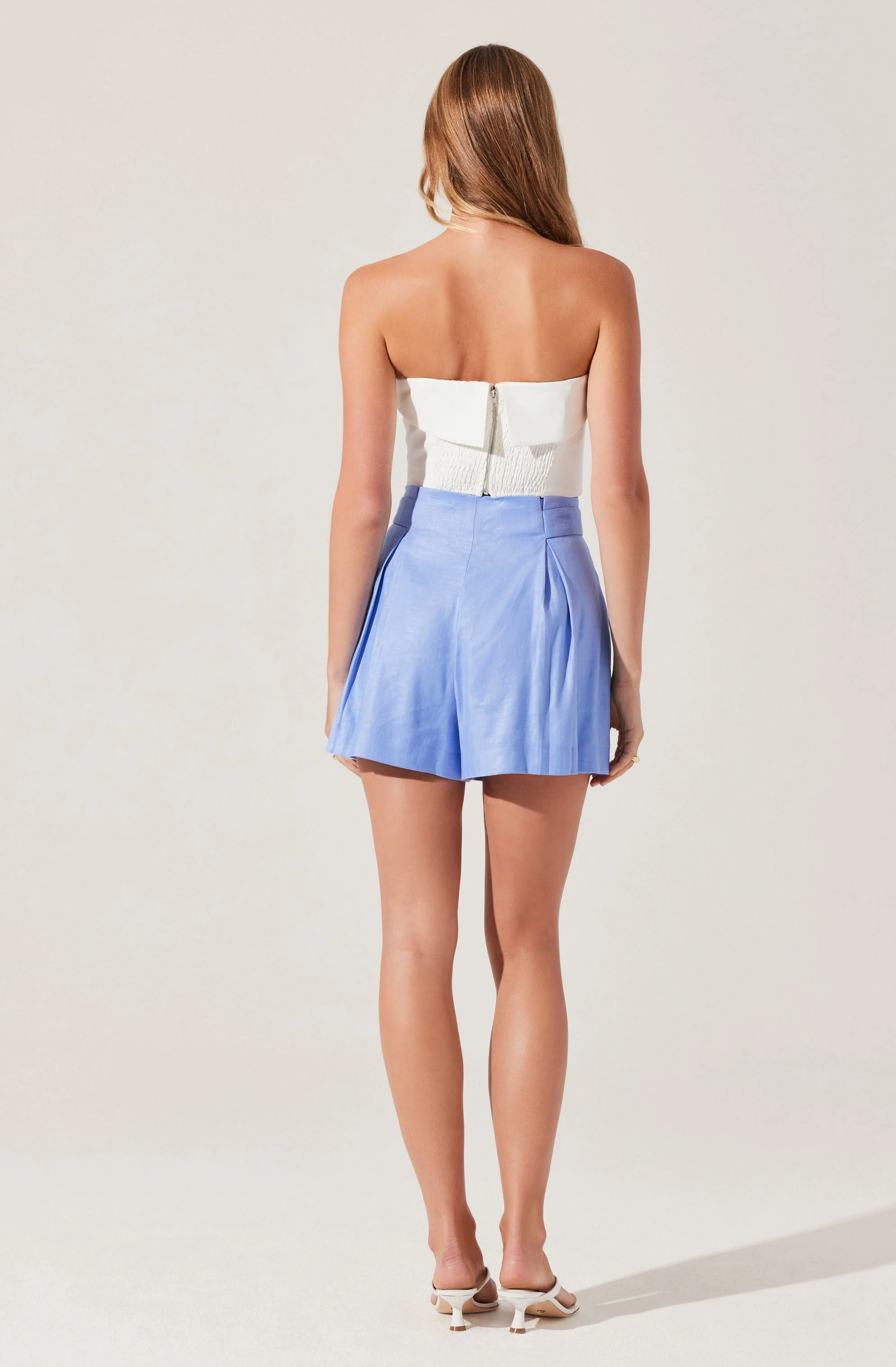 Ollie Pleated Linen Blend Shorts