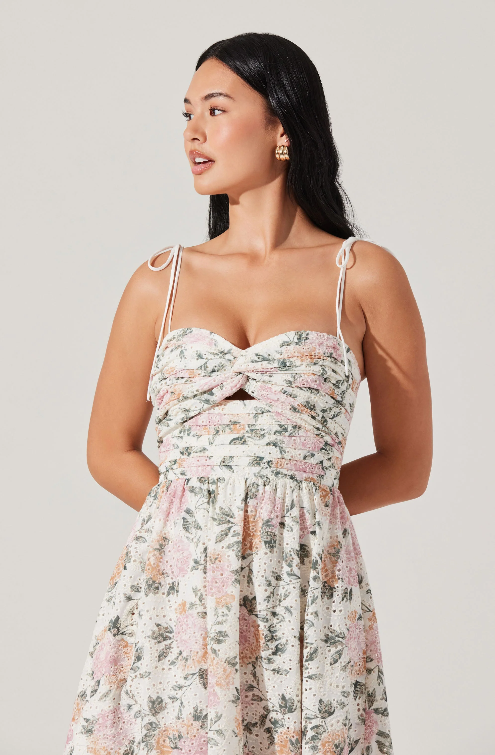 Sariah Pleated Floral Midi Dress