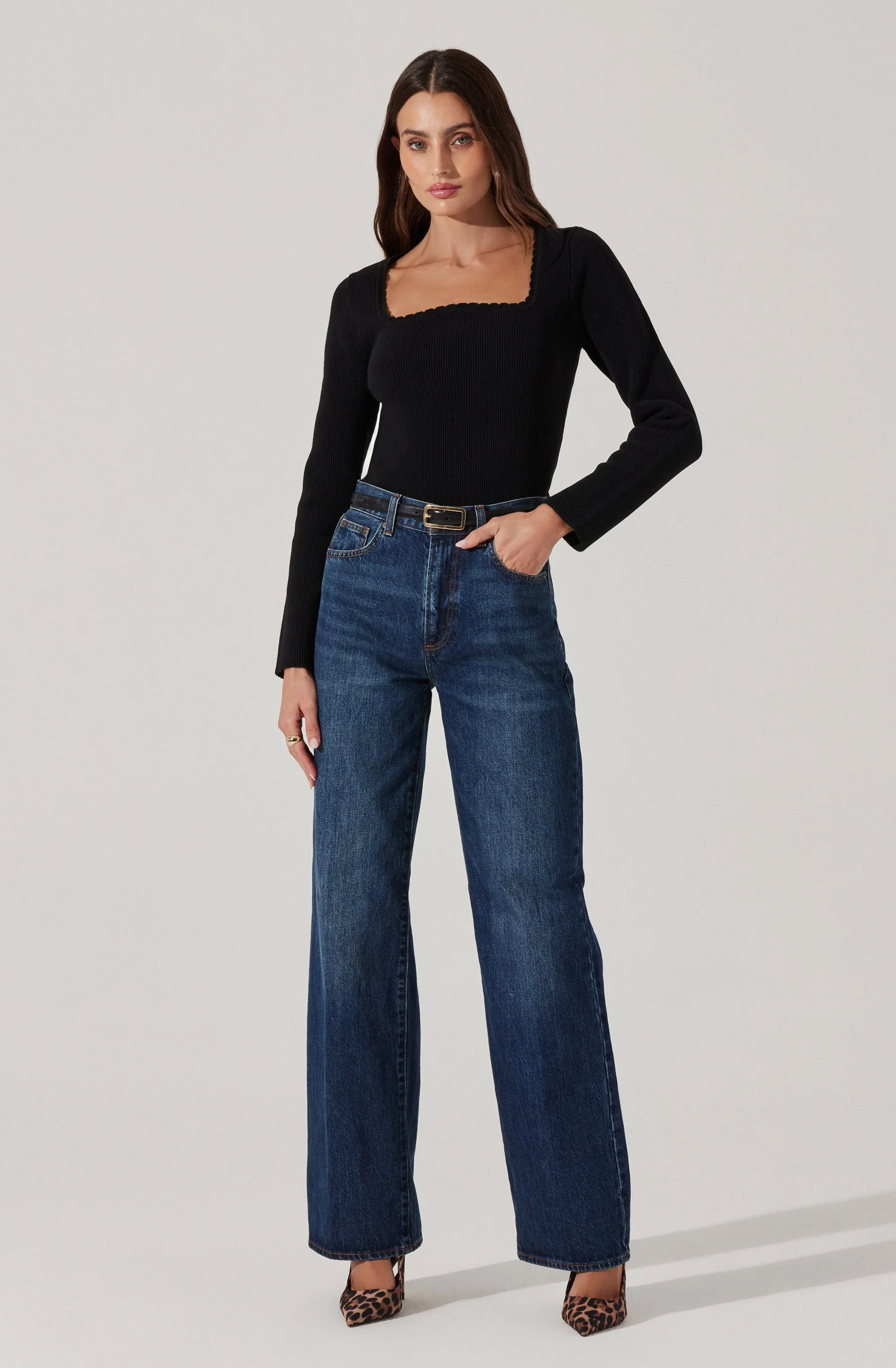 Scallop Trim Ribbed Knit Top