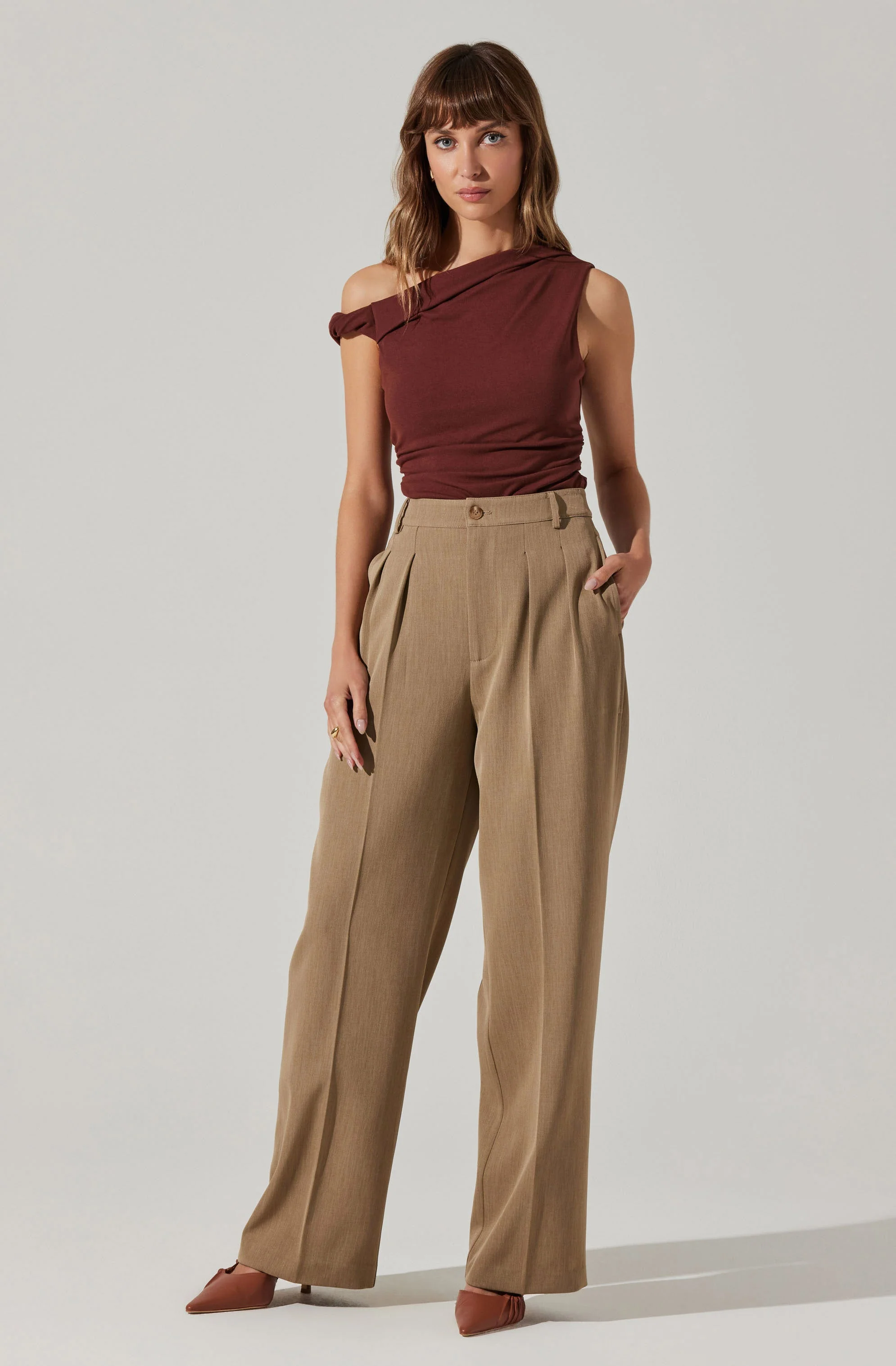 Zivon Asymmetrical Sleeveless Top