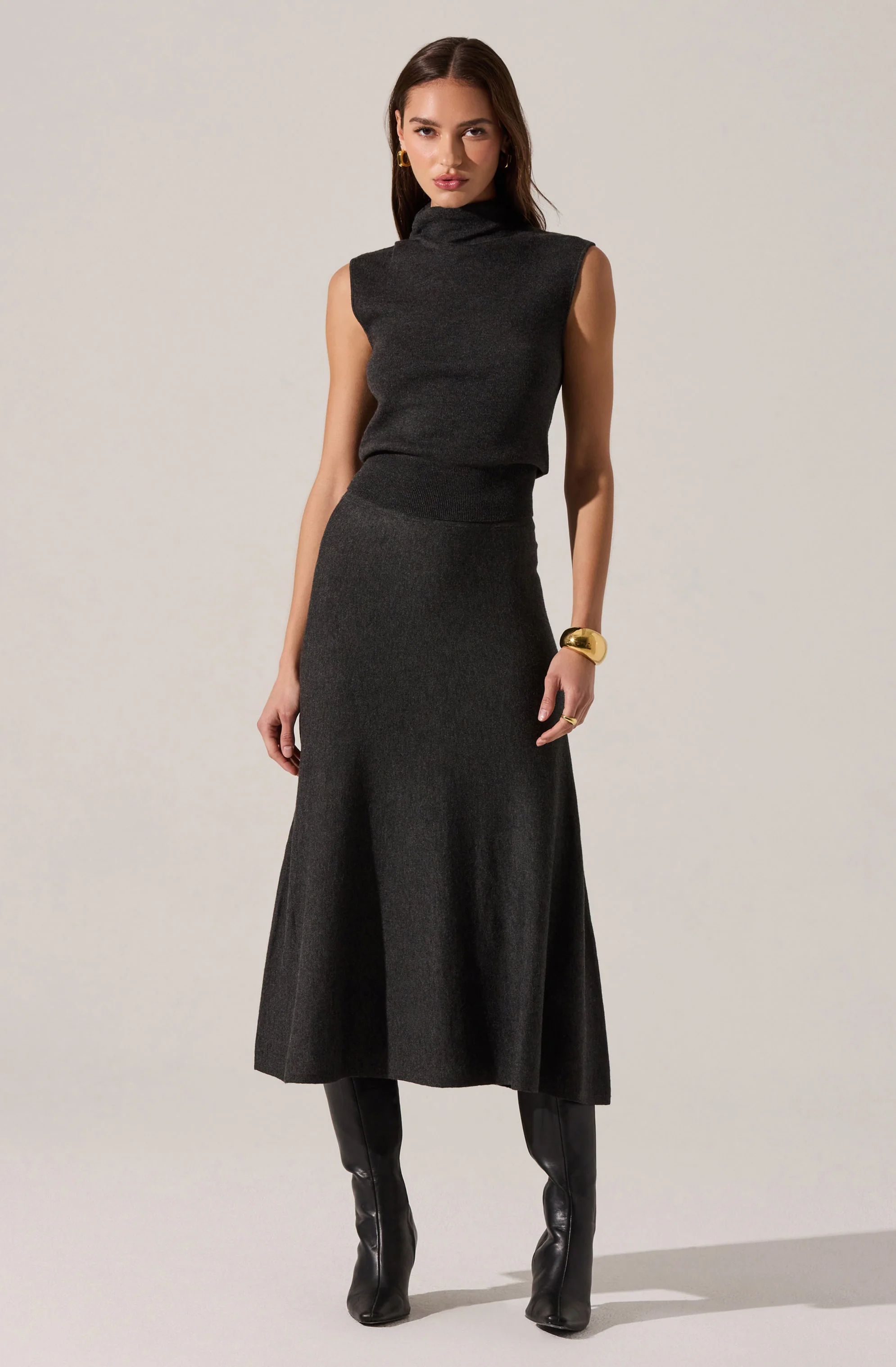 Deora Sleeveless Mock Neck Sweater