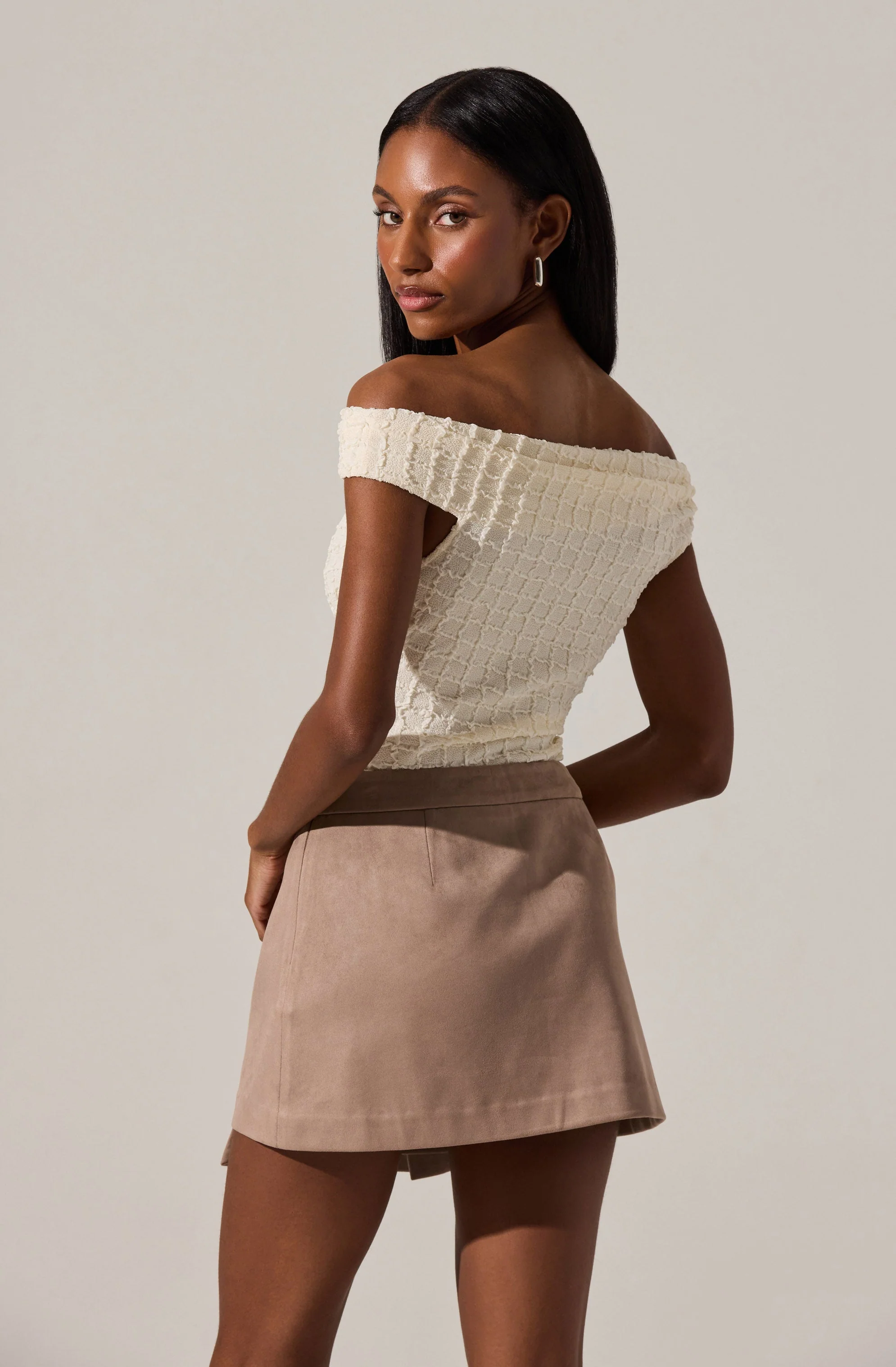 Lindy Textured Off Shoulder Top