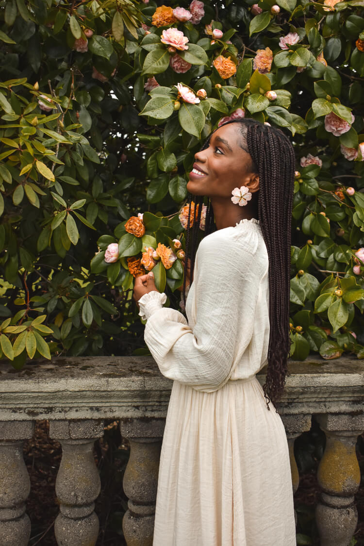 Margarita Light Pink Beaded Flower Earrings