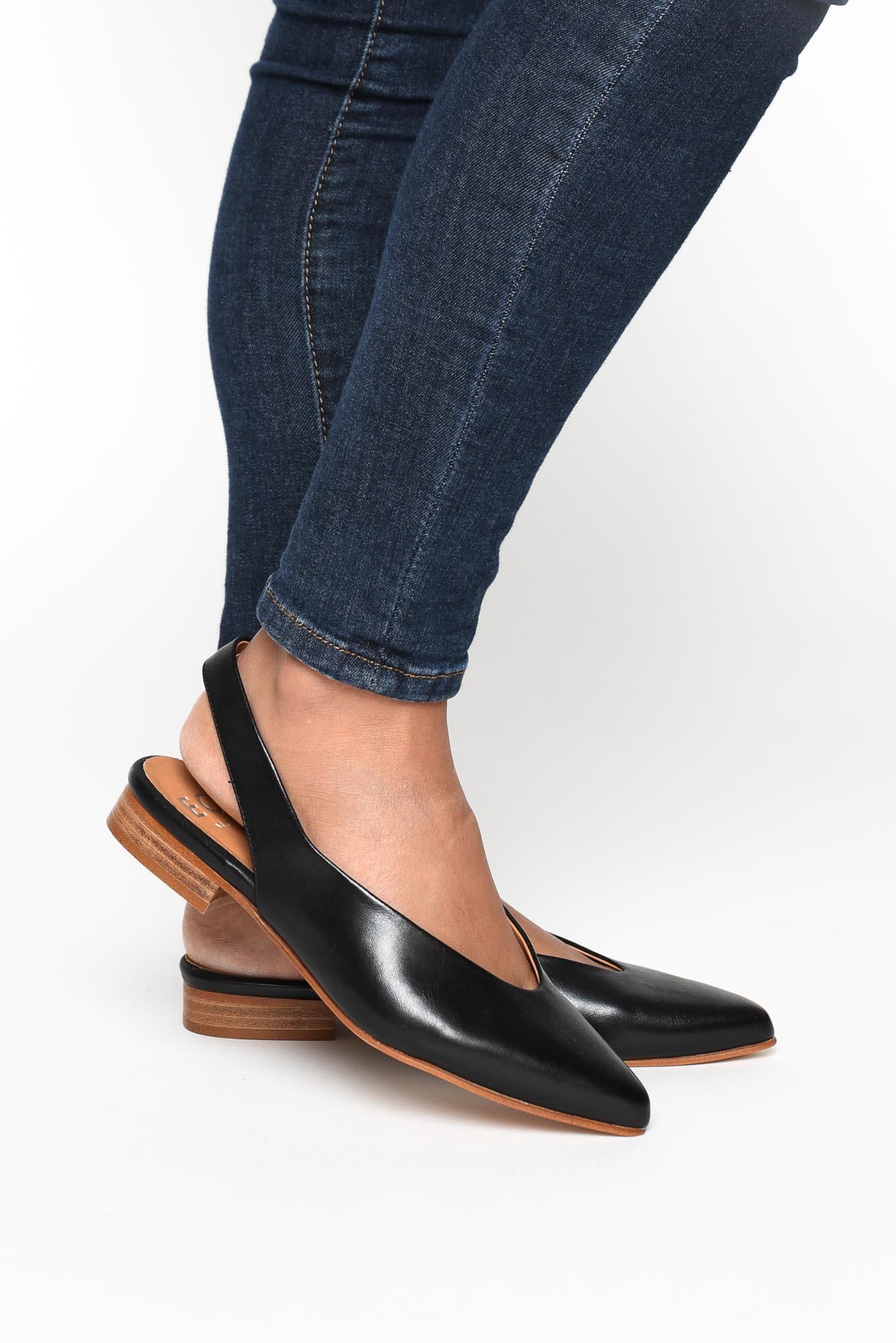 Emis Black Leather Slingback Mule