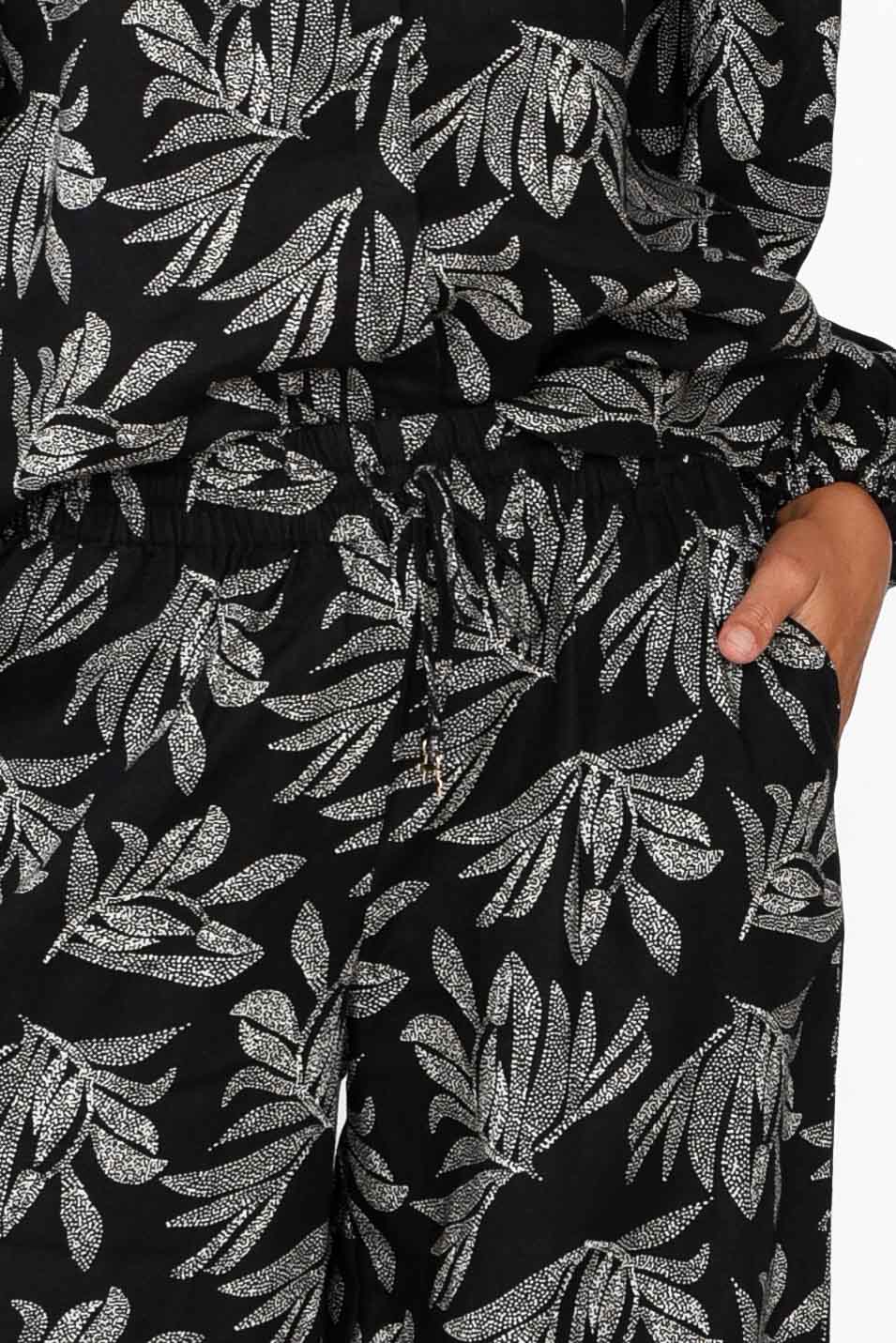 Eleri Black Palm Linen Wide Leg Pant