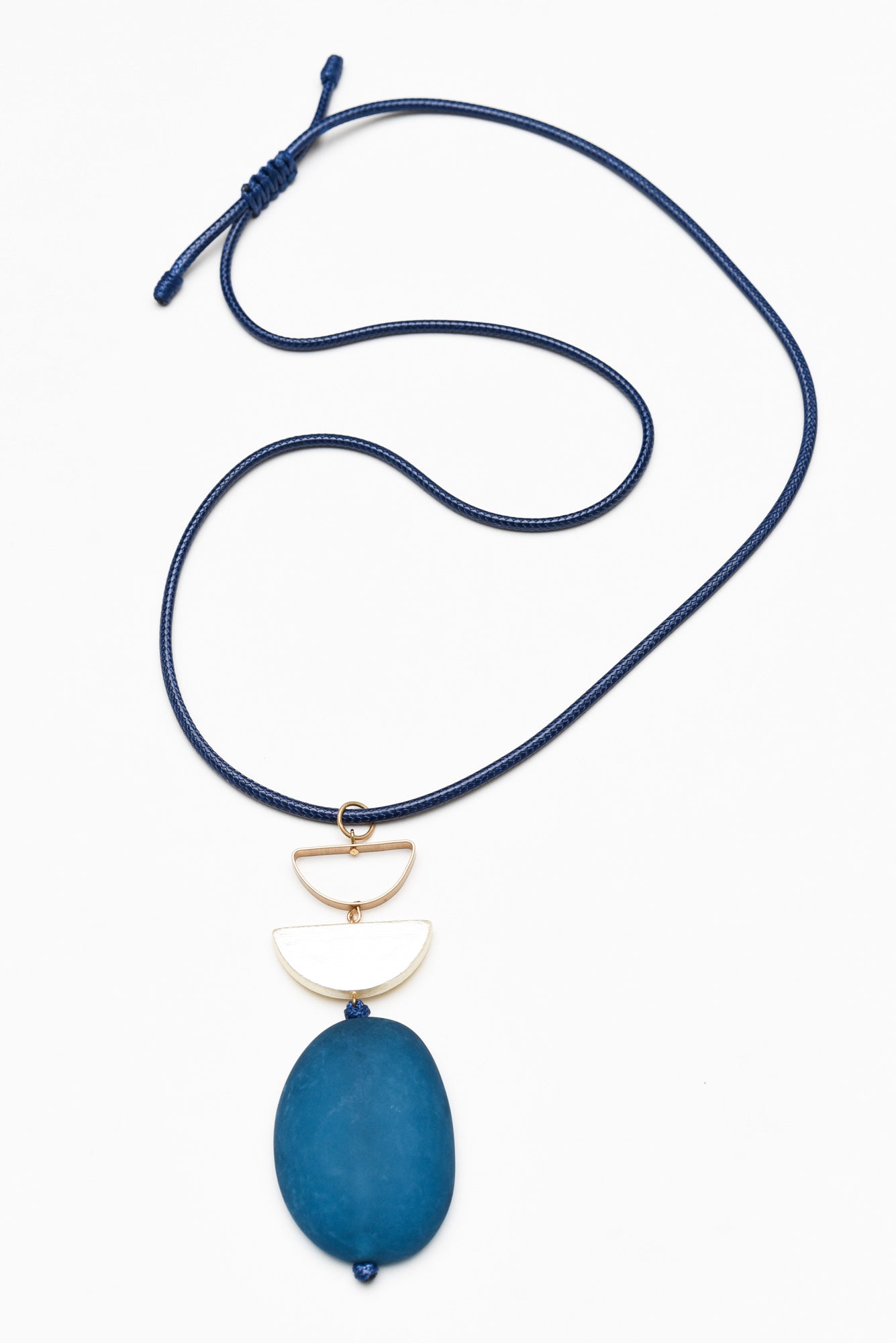 Aldina Blue Pendant Necklace