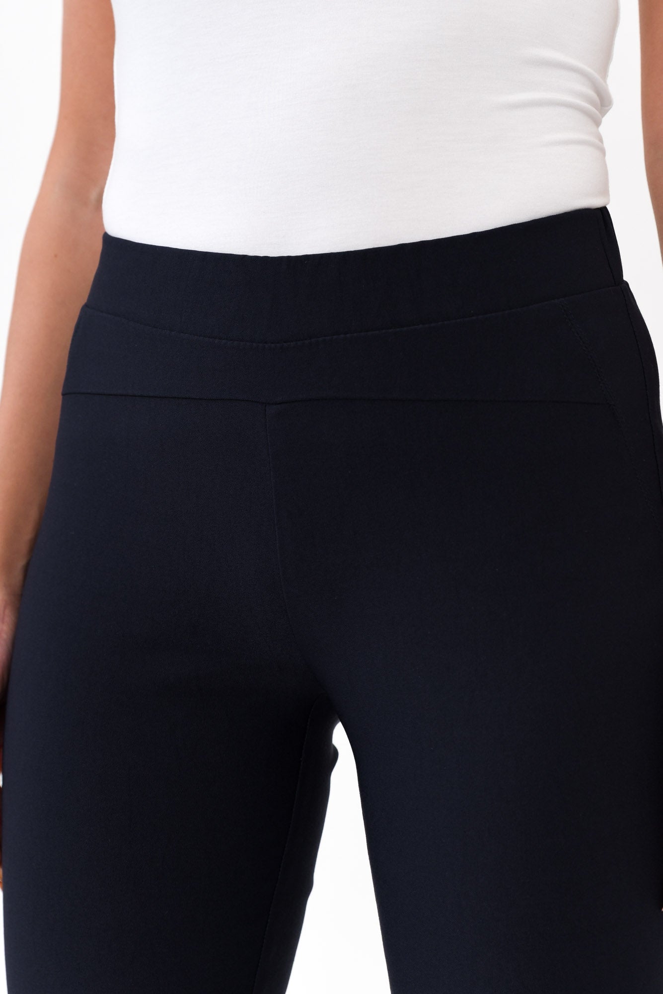 Olympia Navy Straight 7/8 Pant