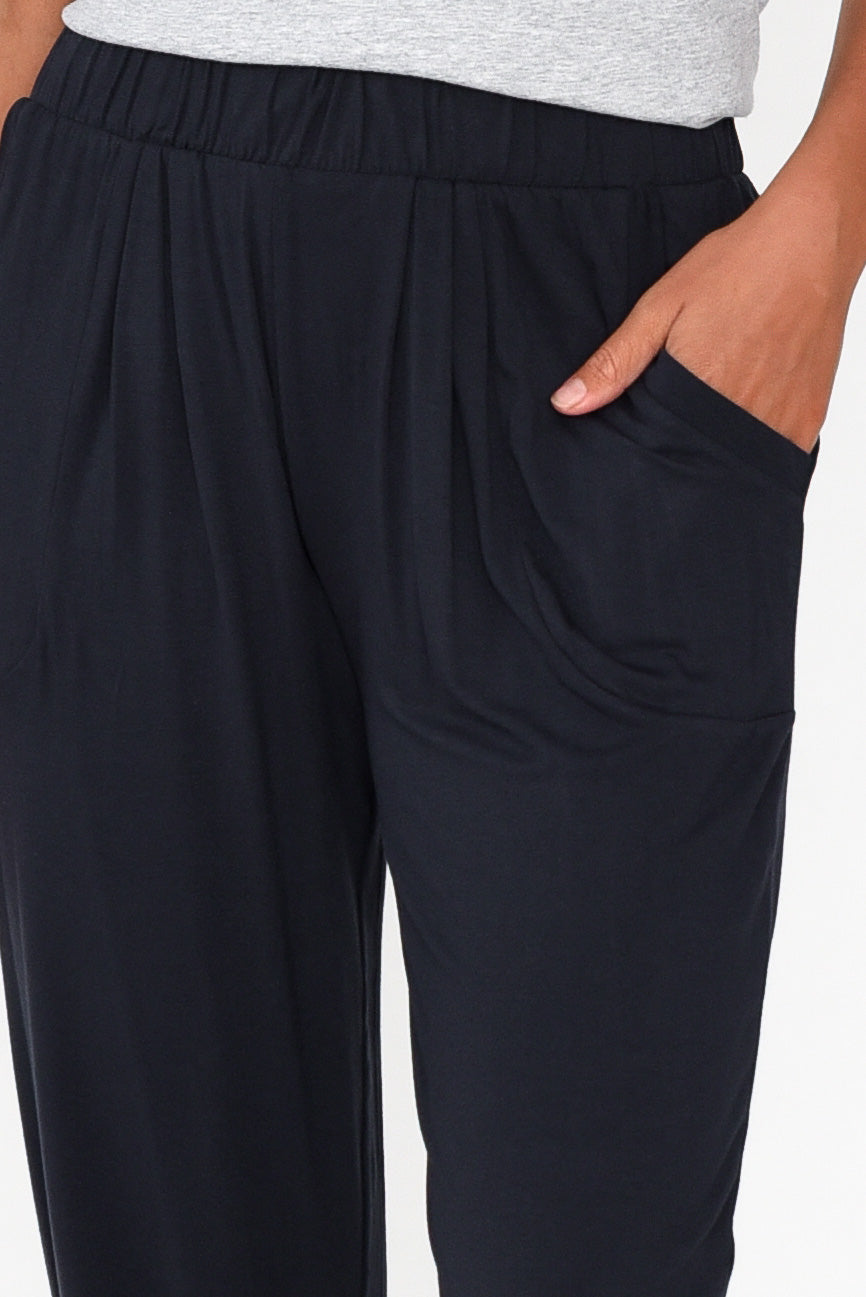 Deep Navy Weekend Pant