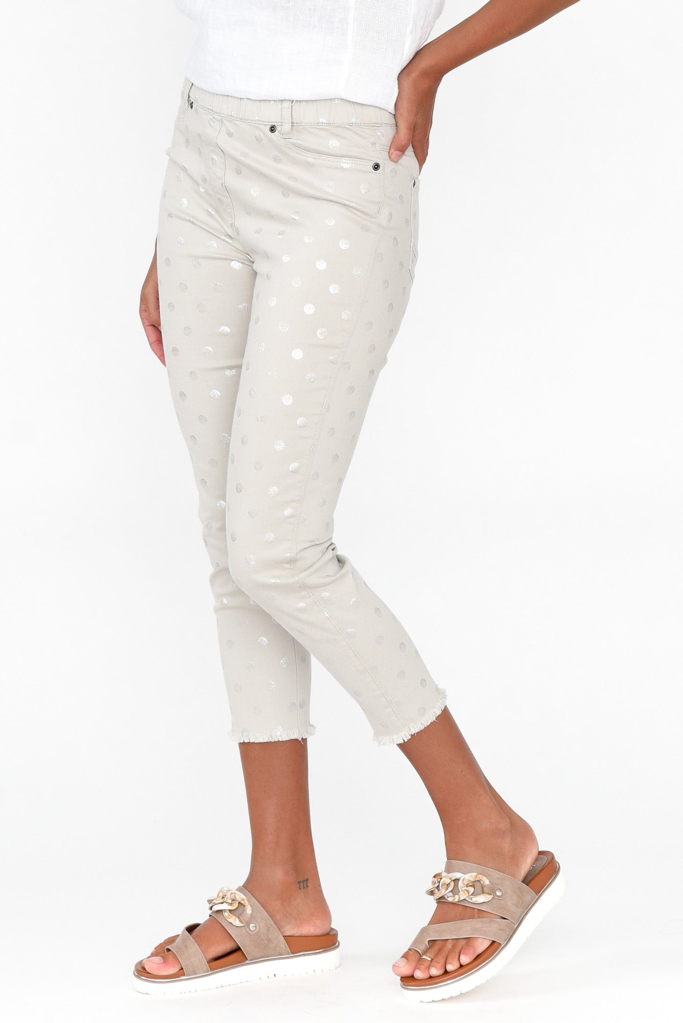 Reed Taupe Foil Spot Cotton Capri Pant