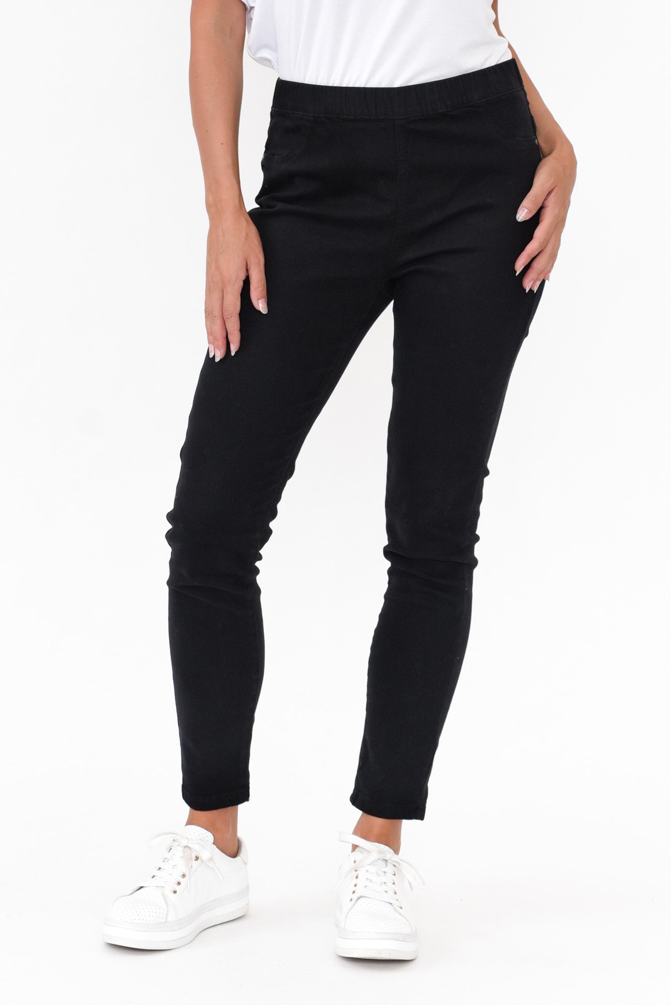 Verona Black Cotton Stretch Jean