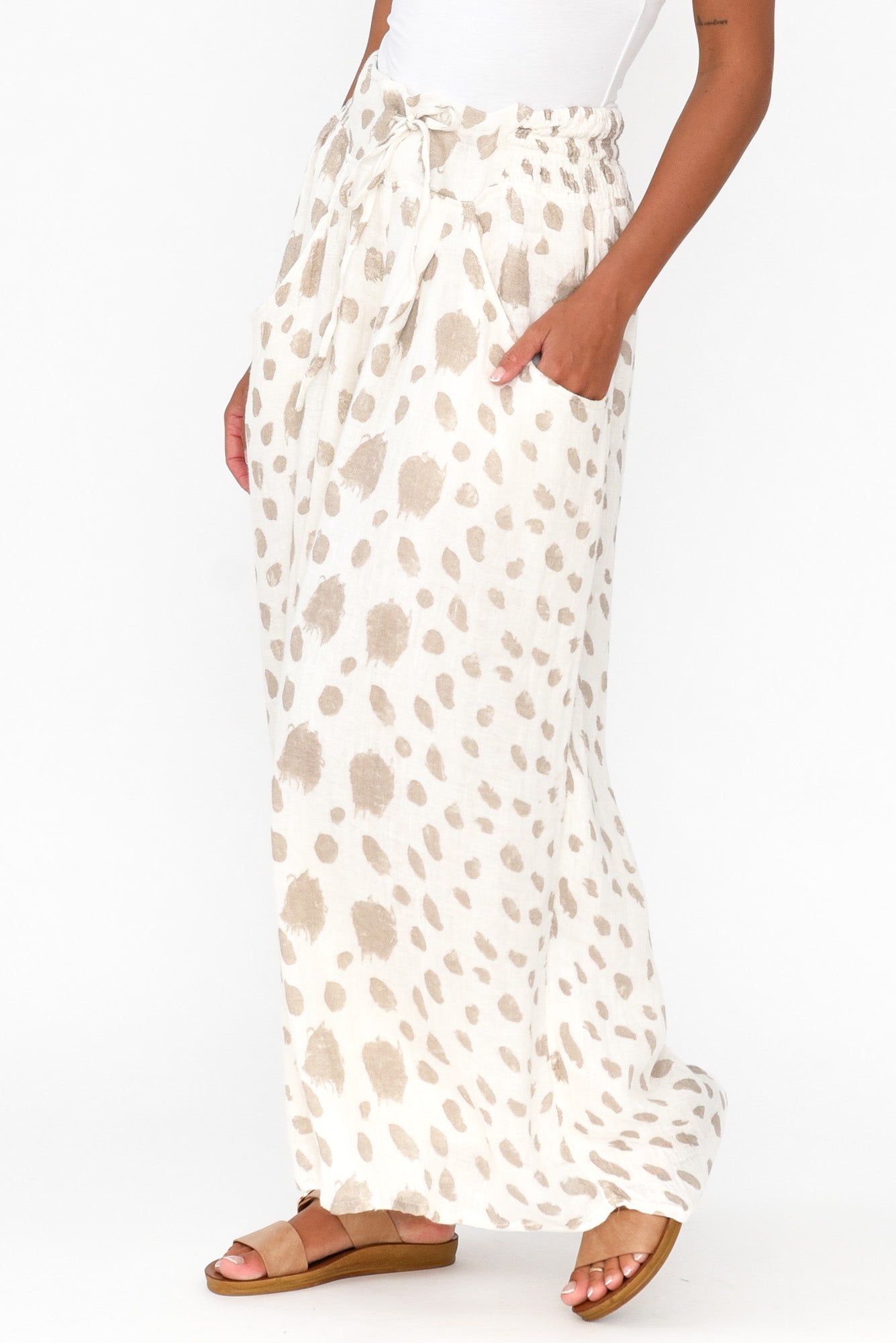 Jeffie Beige Spot Linen Pocket Pant