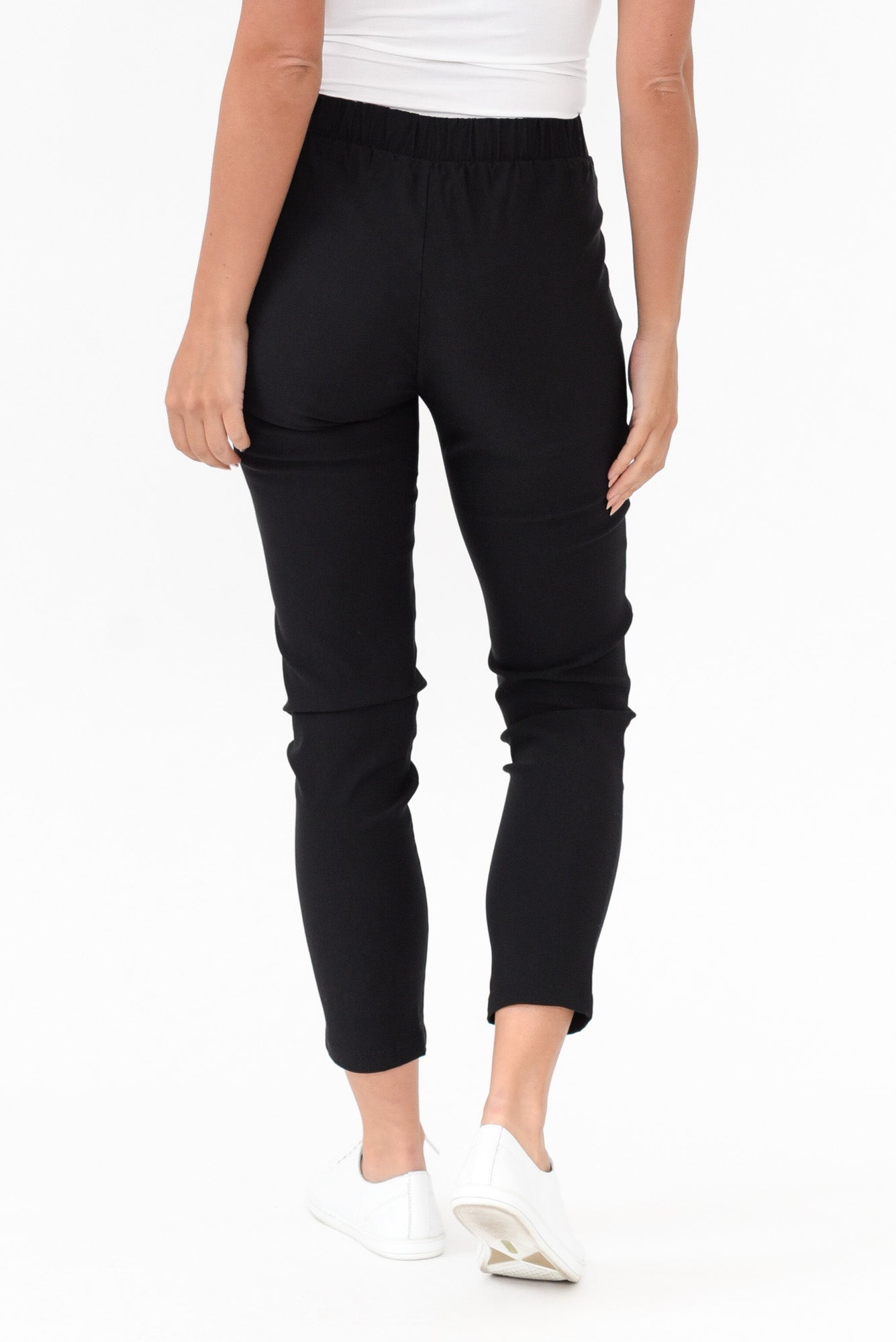 Olympia Black Straight 7/8 Pant