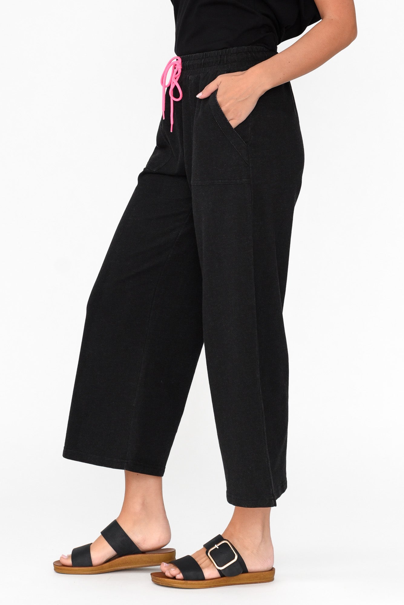 Mariam Black Relaxed Track Pant