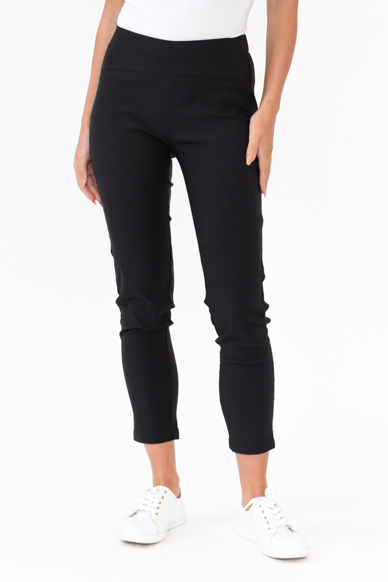 Olympia Black Straight 7/8 Pant