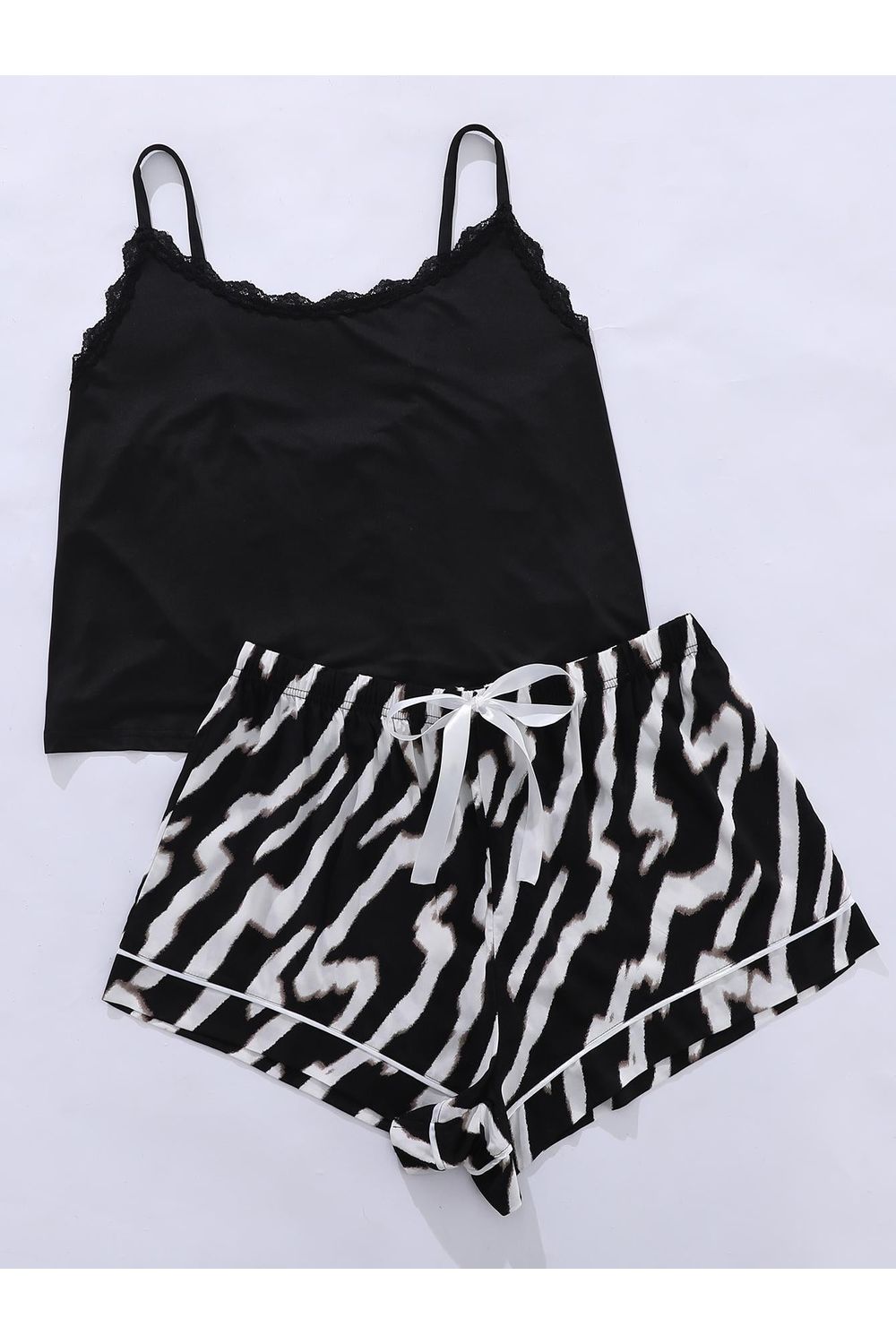 Plus Size Women Lace Trim Scoop Neck Cami and Printed Shorts Pajama Set