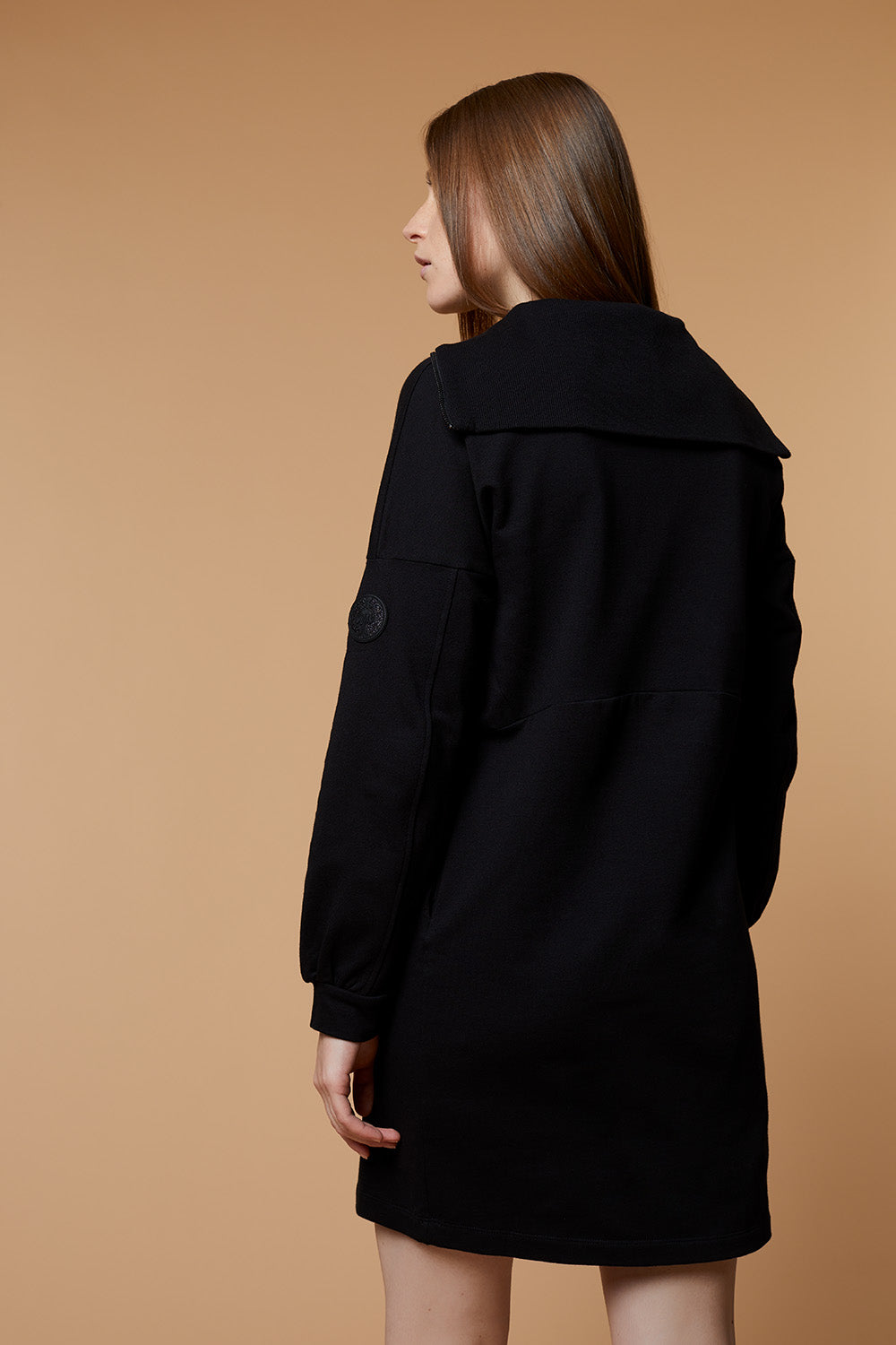 RESPECT - Robe noire molleton à col camionneur