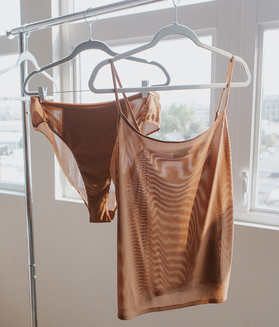 The Feel Free Adjustable Camisole - Praline