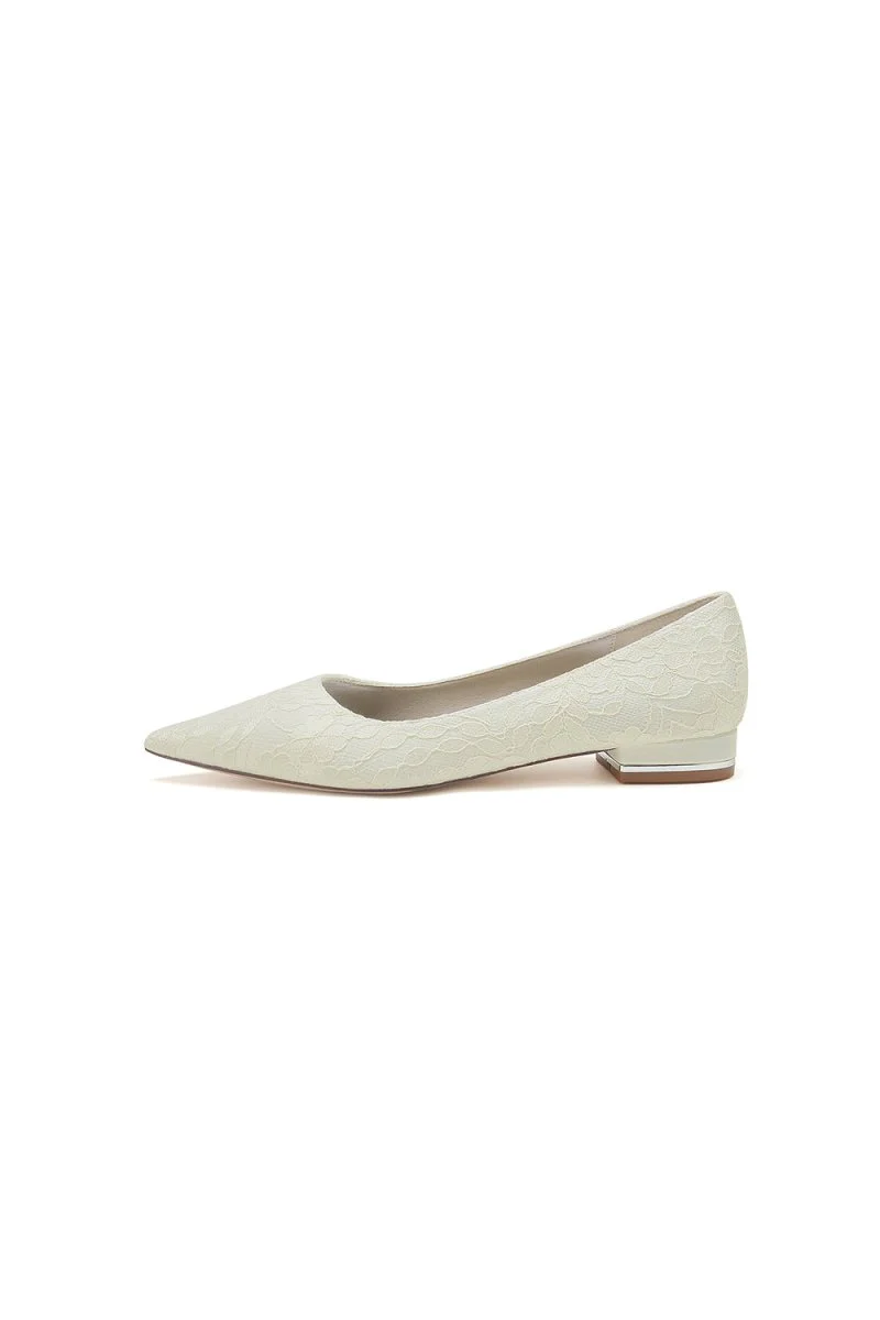 Simple Lace Pointed Toe Kitten Heels