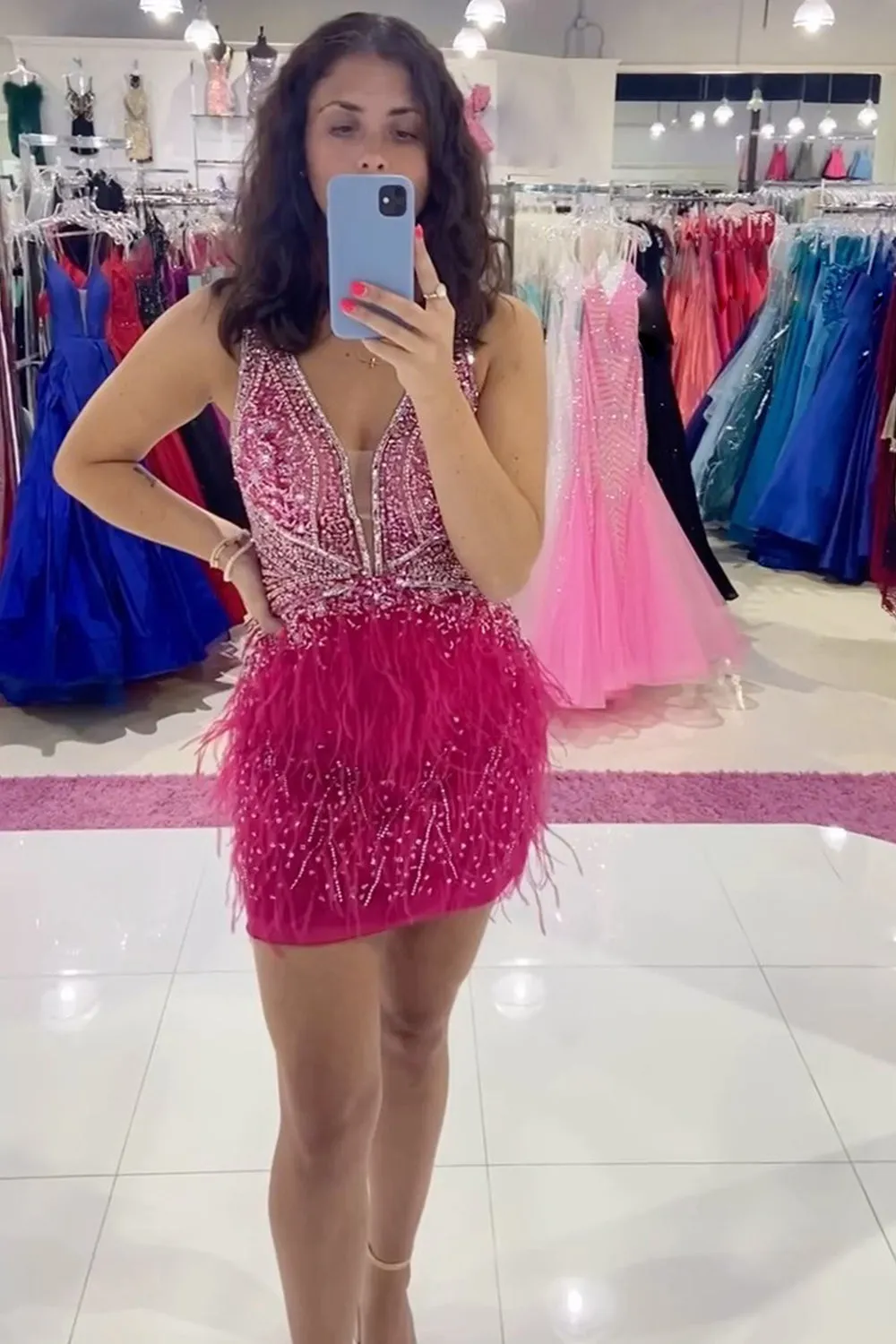 Lorenza | Sheath Satin V neck Feathers Red Short Homecoming Dress