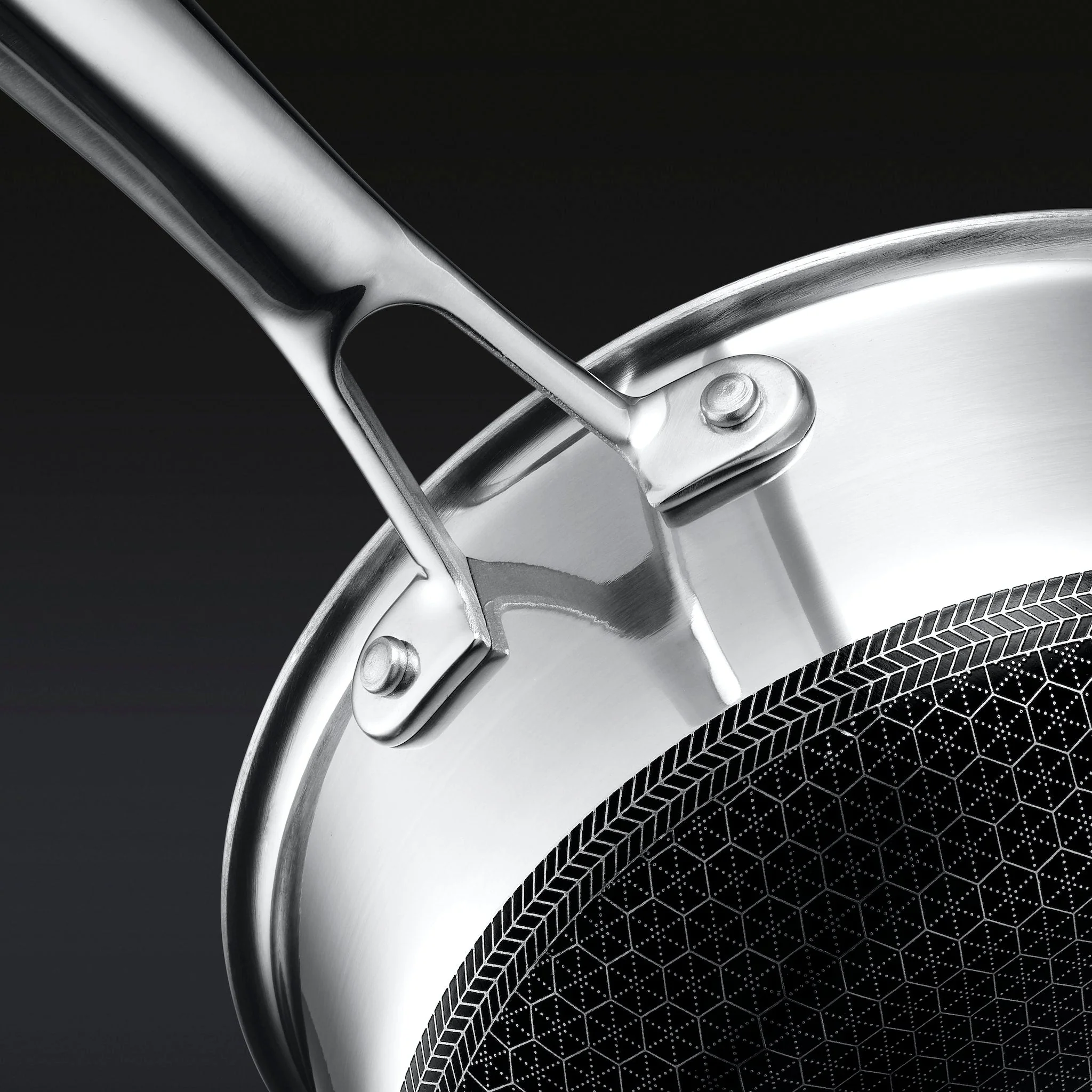 Hybrid Saucepan With Lid, 2-Qt