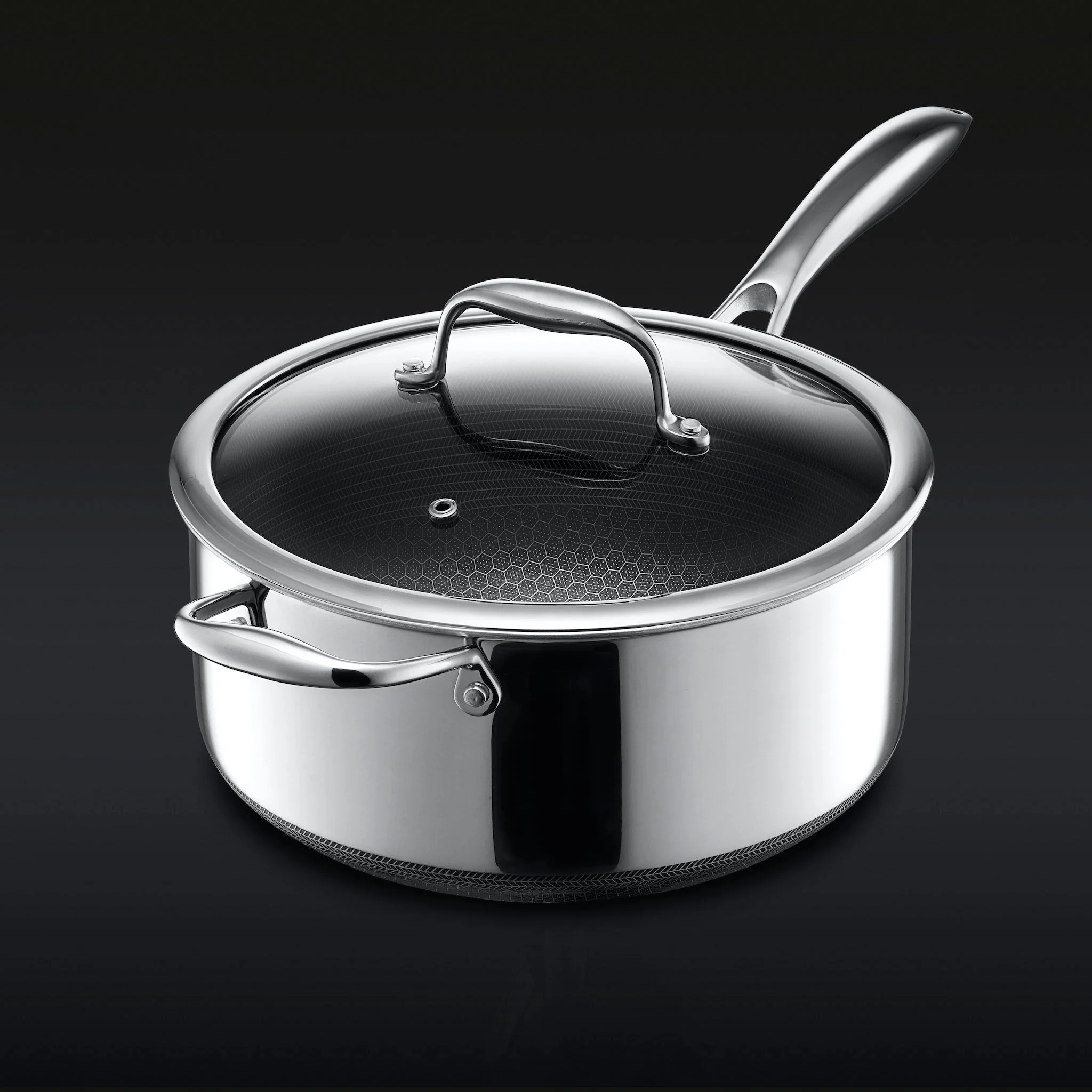 Hybrid Saucepan with Lid, 5-Qt