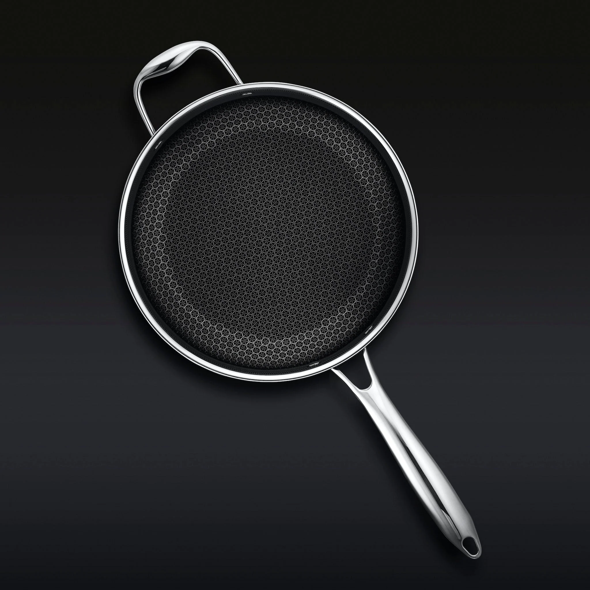 Hybrid Saucepan with Lid, 5-Qt