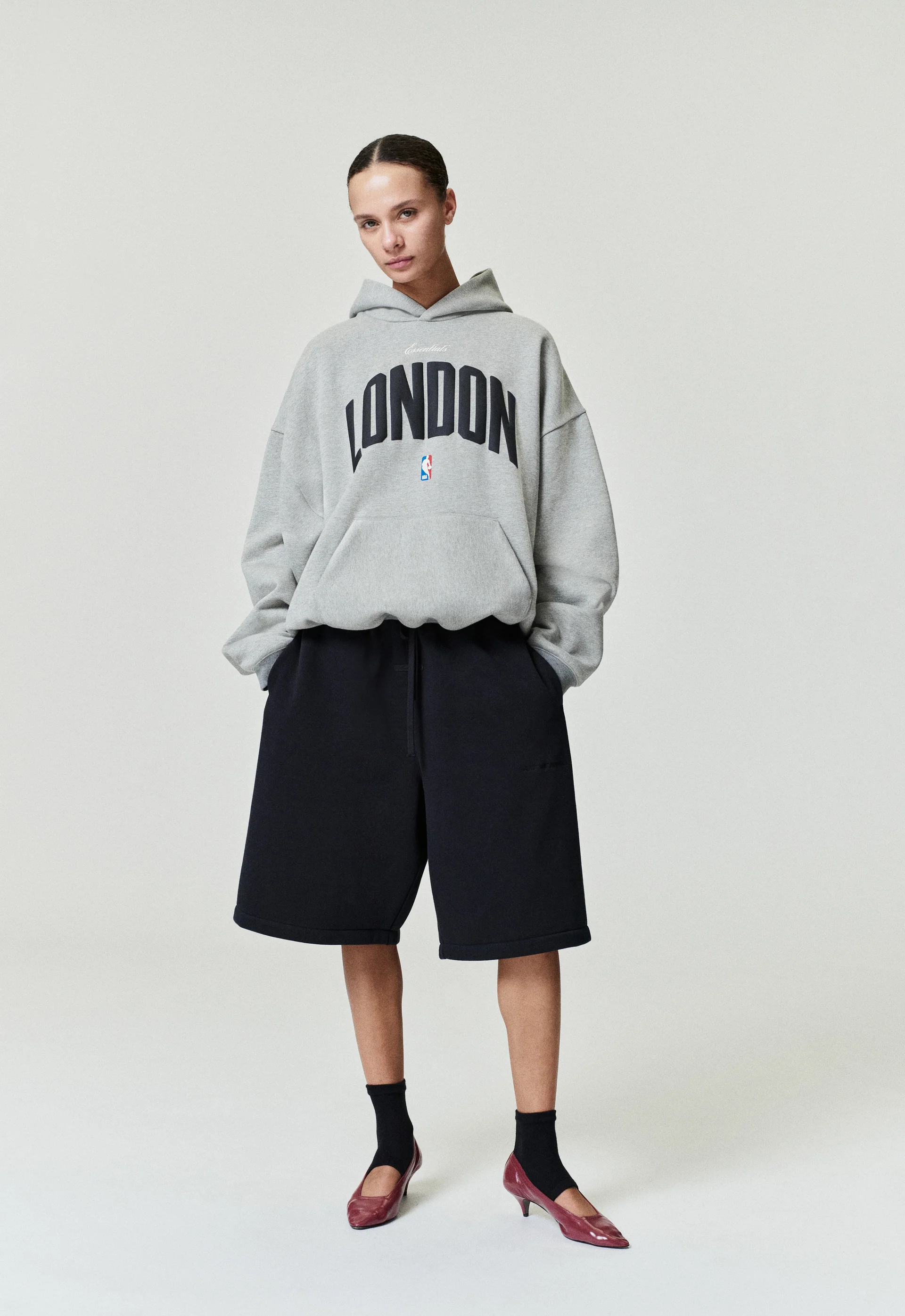 London 90s Hoodie