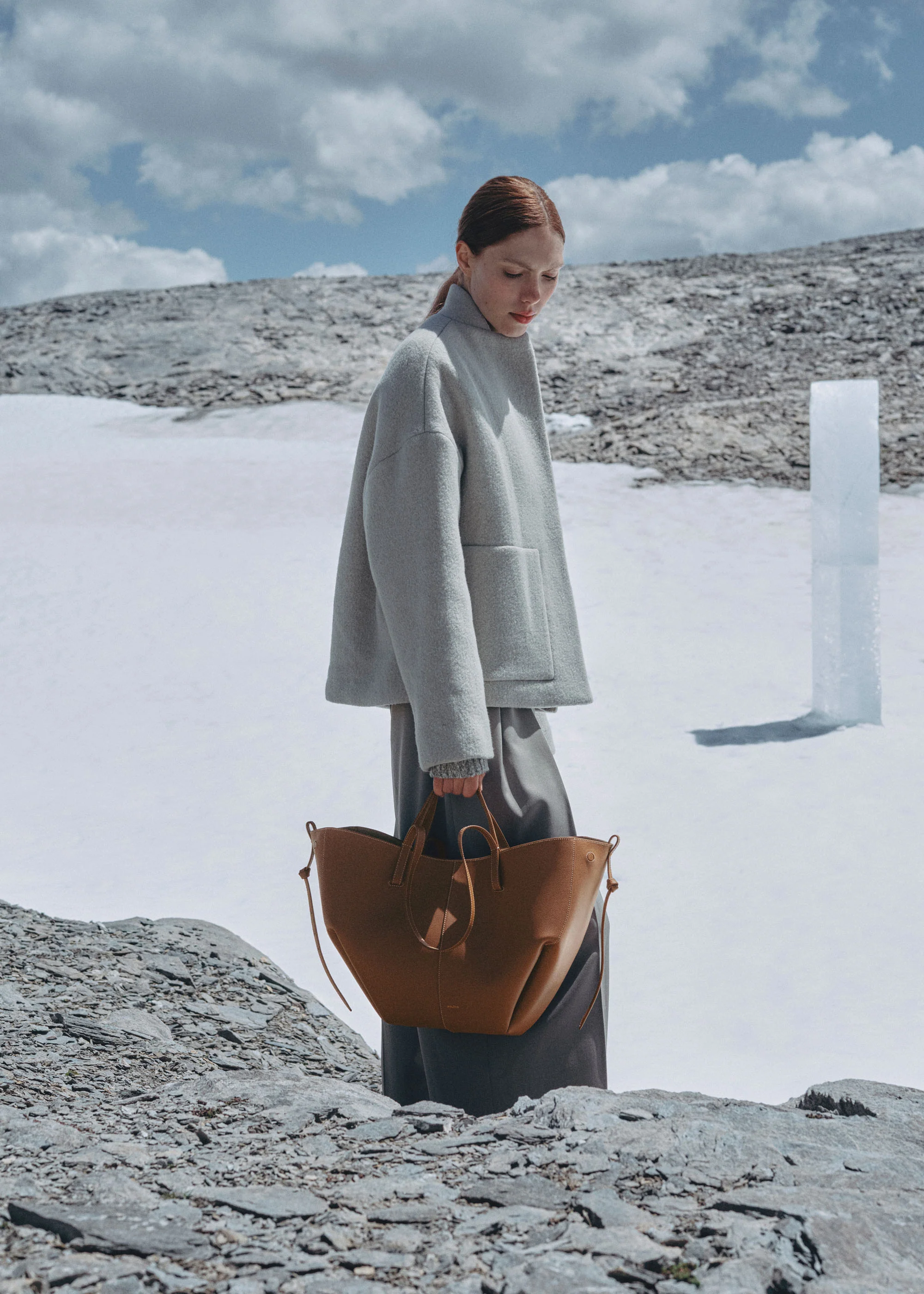 Cyme Textured Camel Tote | Structured, Elegant & Everyday Ready