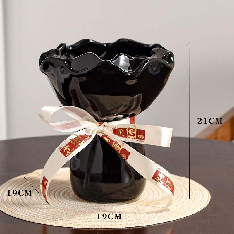 Romantic Ceramic Flower Vase – Elegant Home Decor for Living Room