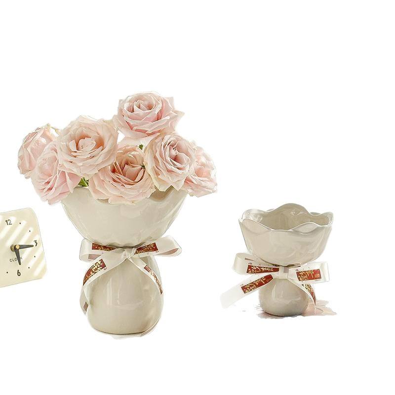 Romantic Ceramic Flower Vase – Elegant Home Decor for Living Room