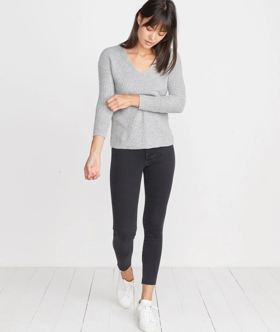 Elisa Pullover in Heather Grey