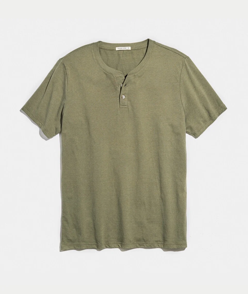Shortsleeve Henley in Worn Olive