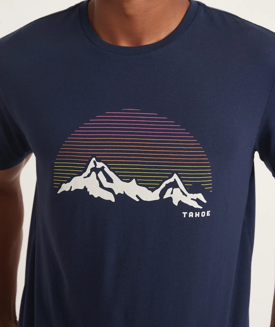 Signature Crew Graphic Tee in Black Iris