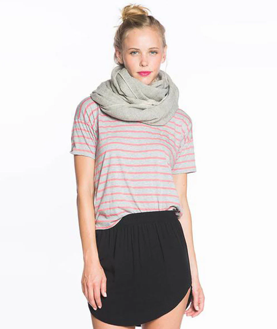Martha V-neck - Heather Grey and Red Stripe
