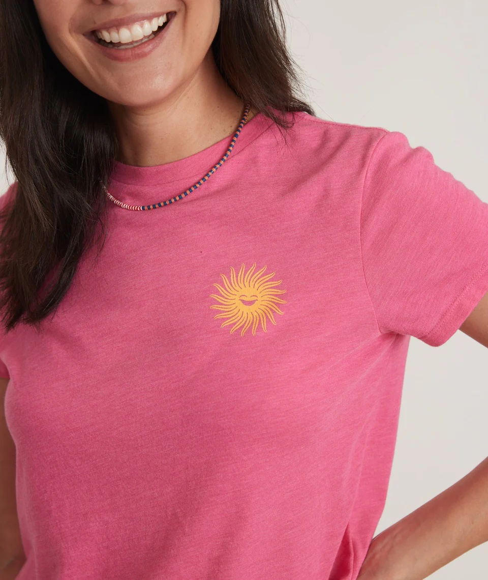 Crop Graphic Tee in Sun Graphic