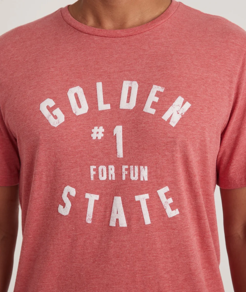 Signature Crew Graphic Tee in Faded Apple