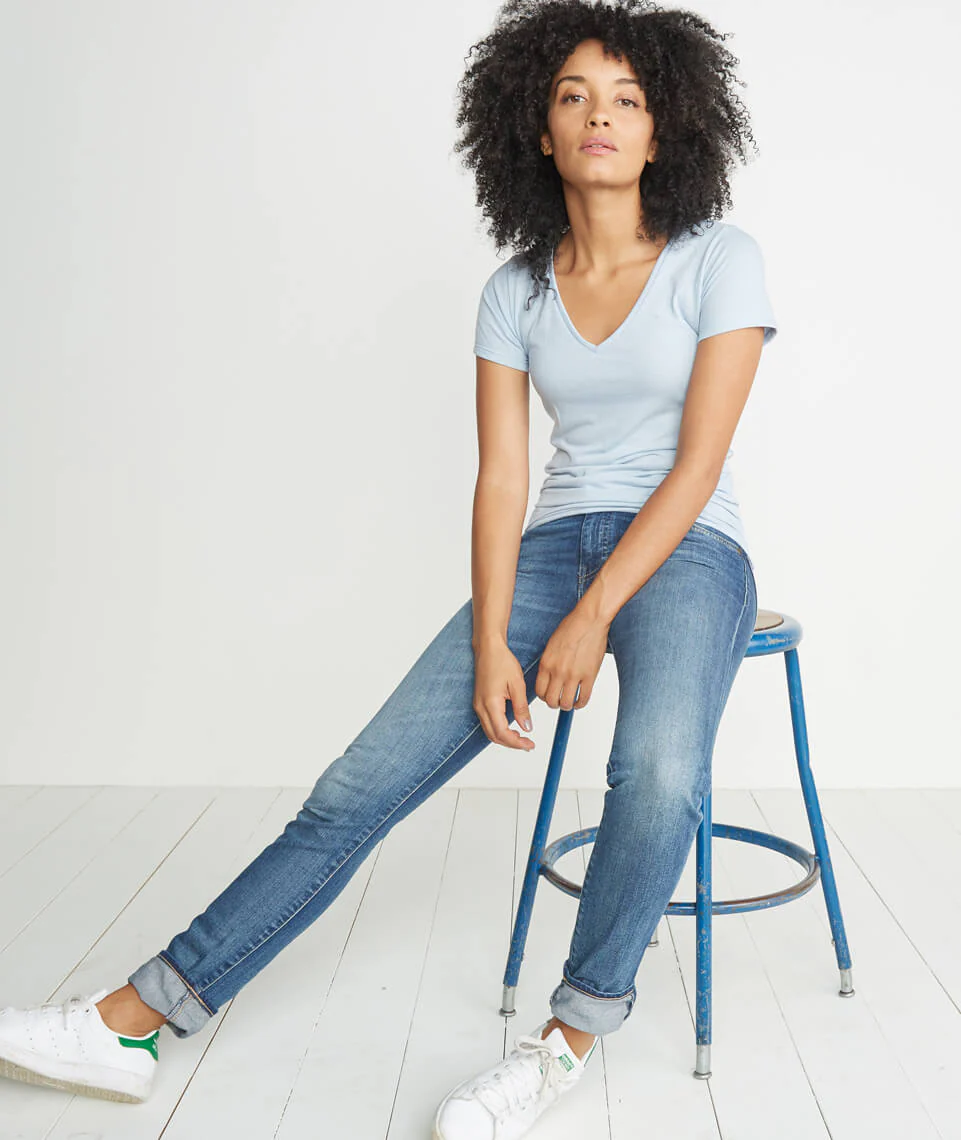 V-Neck in Carolina Blue