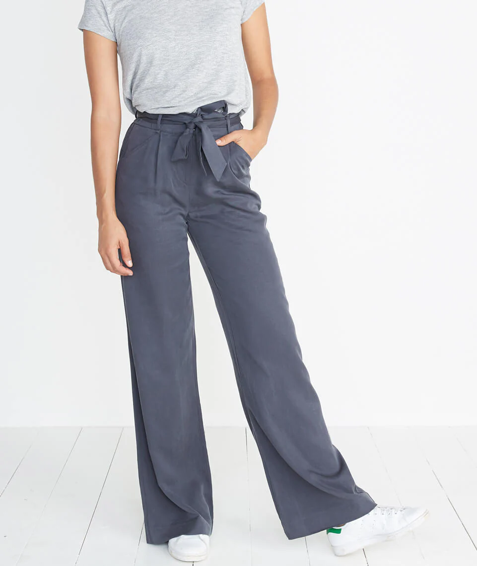 Ivy Wide Leg Pant in Faded Black
