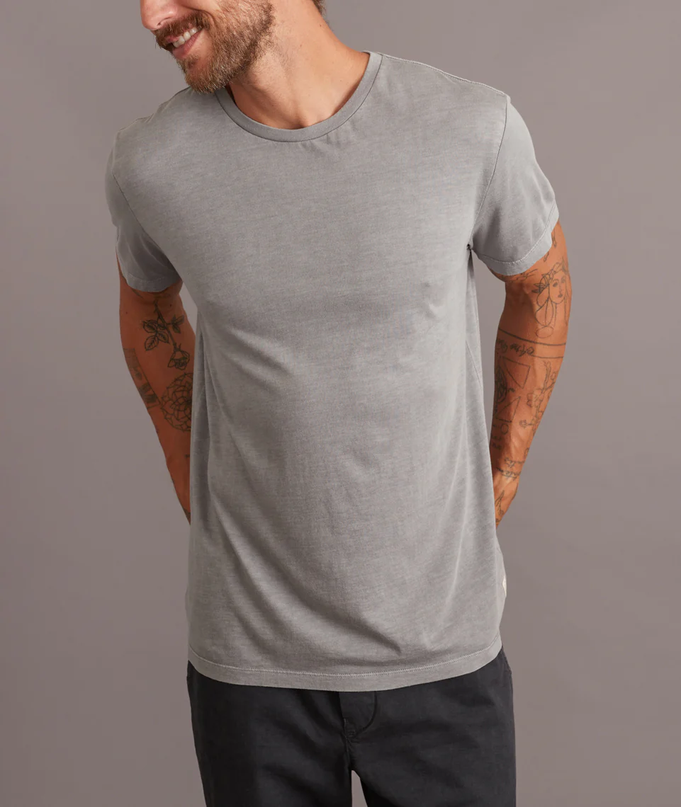 Signature Crew Tee in Frost Grey