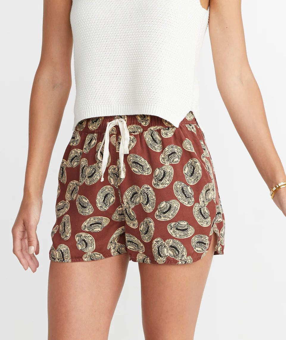 Beach Short in Hat Print