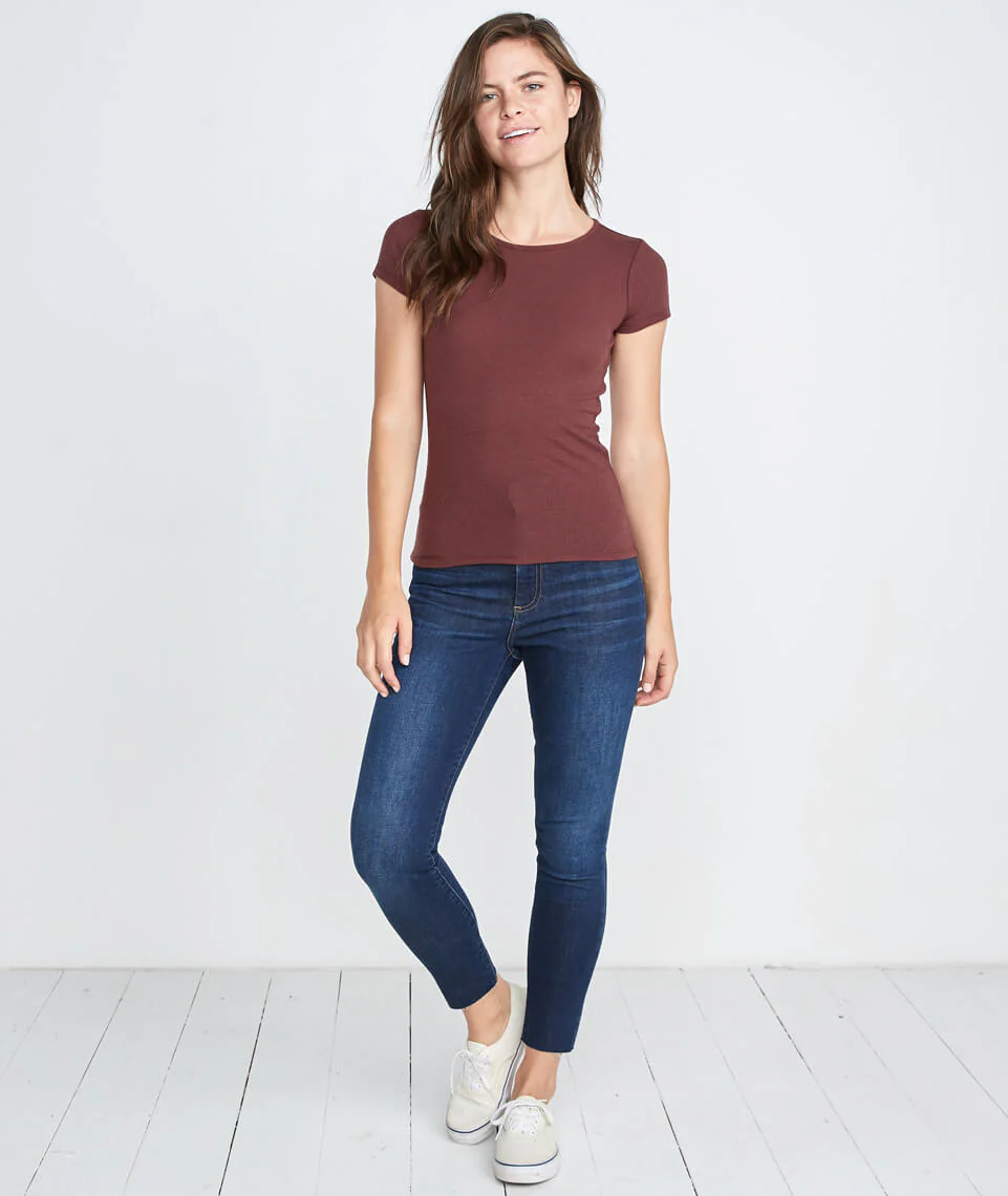 Lila Rib Scoopneck in Raisin