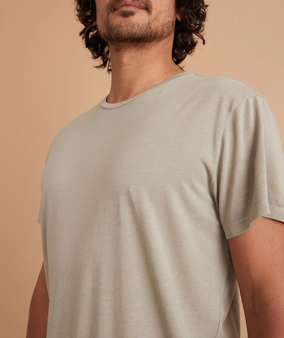 Signature Crew Tee in Chinchilla