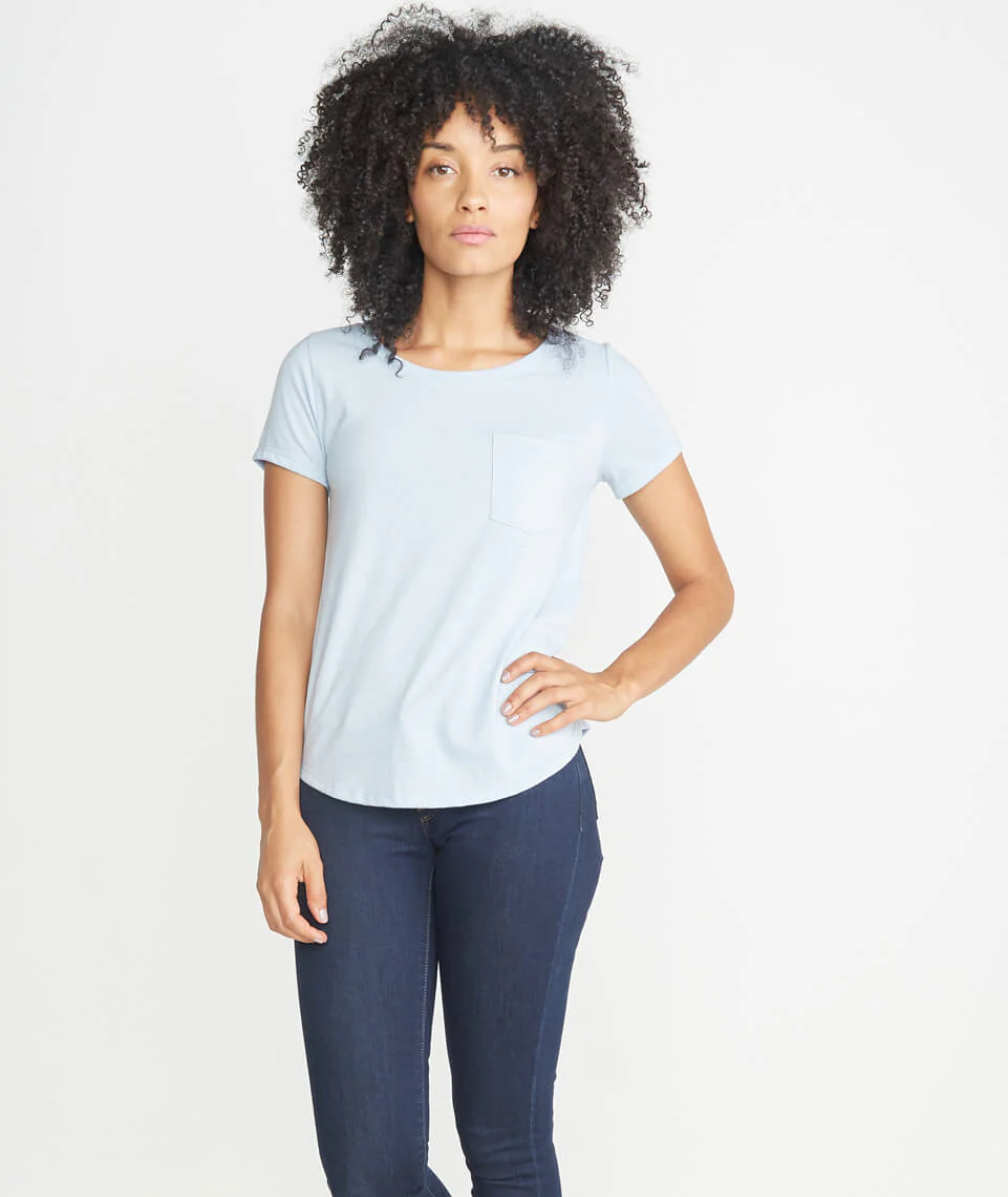 Boyfriend Pocket Tee in Carolina Blue