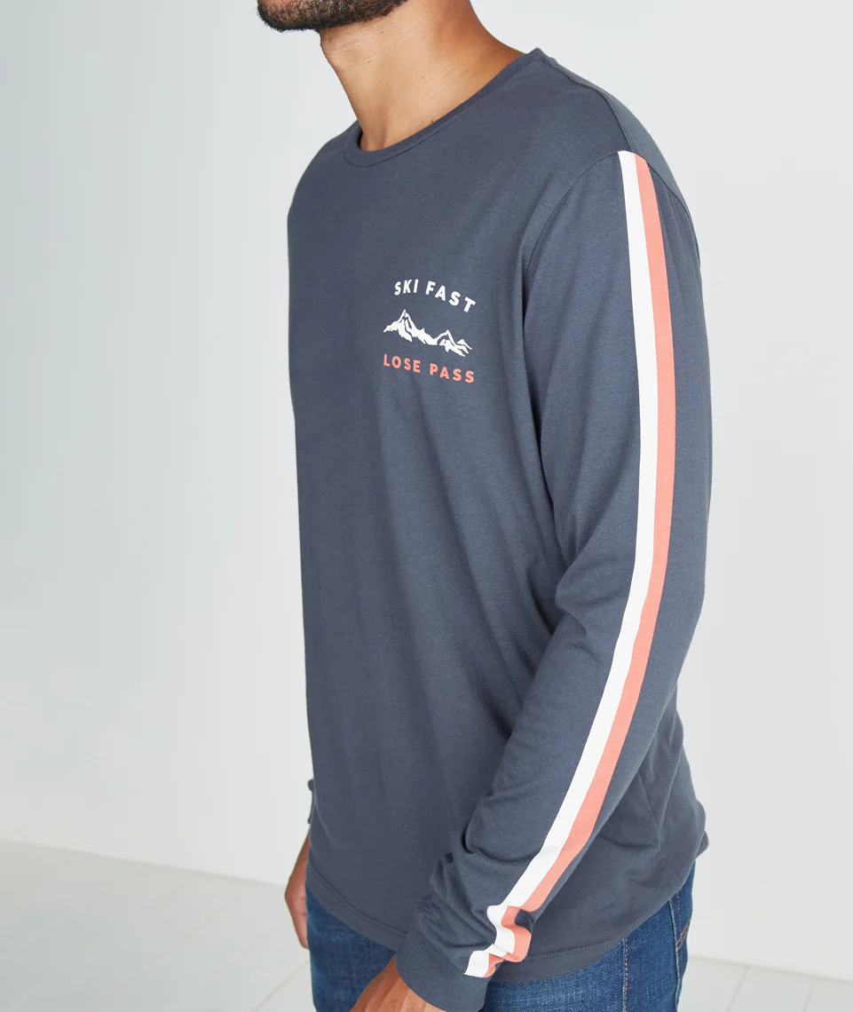 Kick Out Longsleeve Graphic